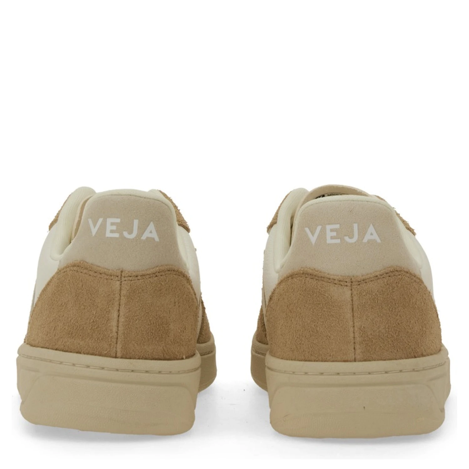 أحذية رياضية "V-10"
