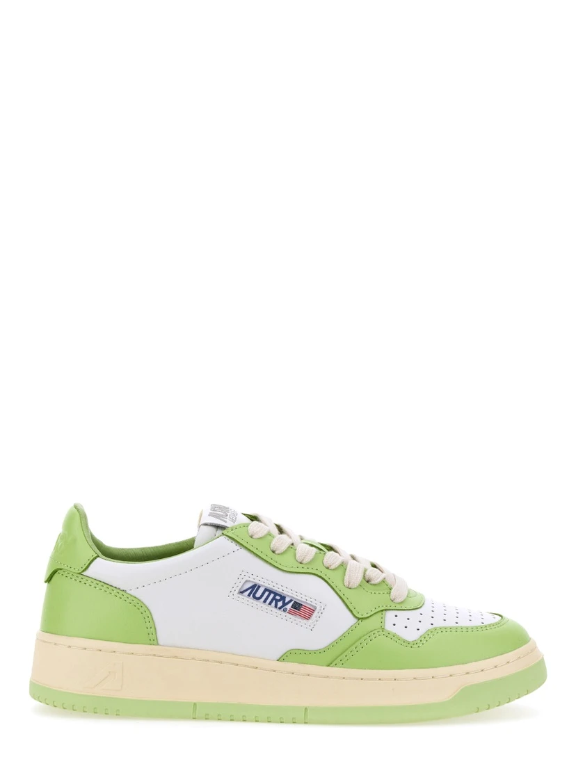 MEDALIST LOW SNEAKER