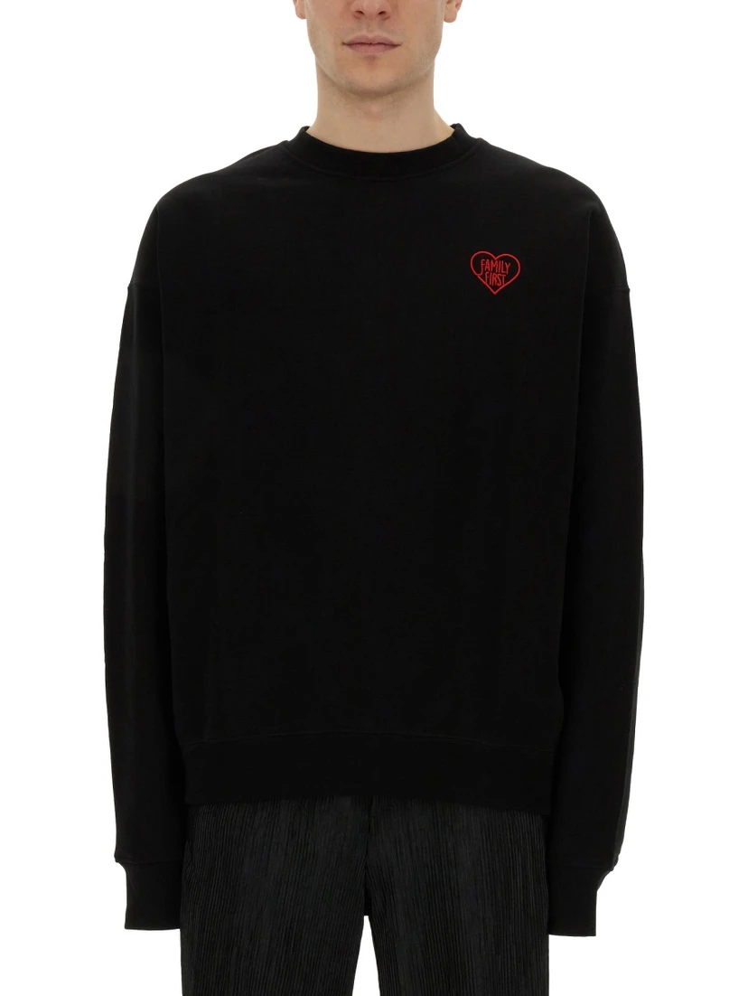 SWEATSHIRT WITH HEART EMBROIDERY