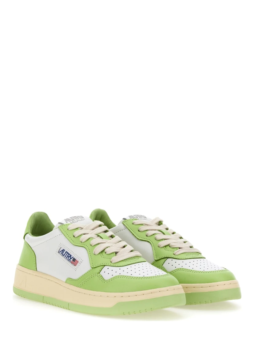 MEDALIST LOW SNEAKER