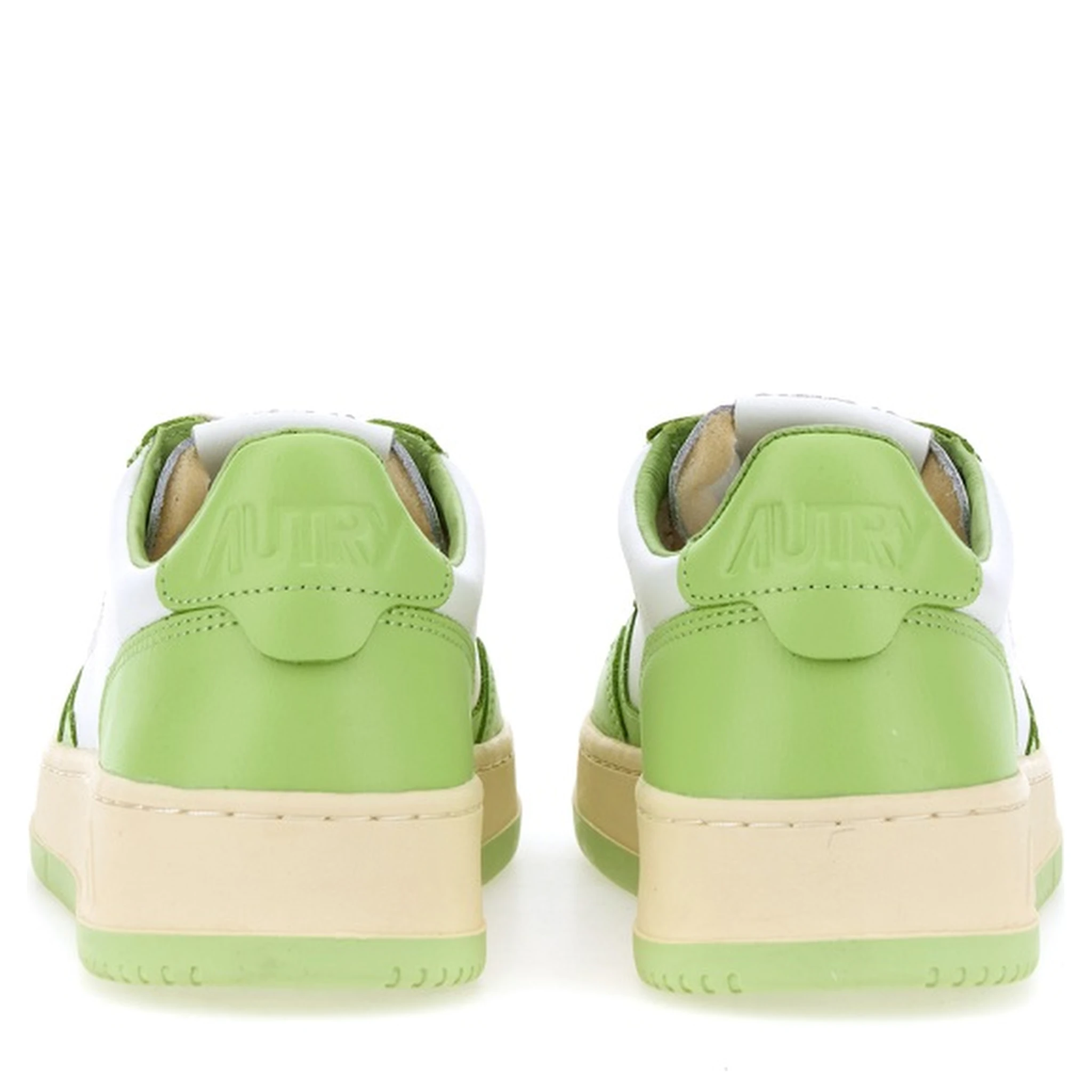 MEDALIST LOW SNEAKER