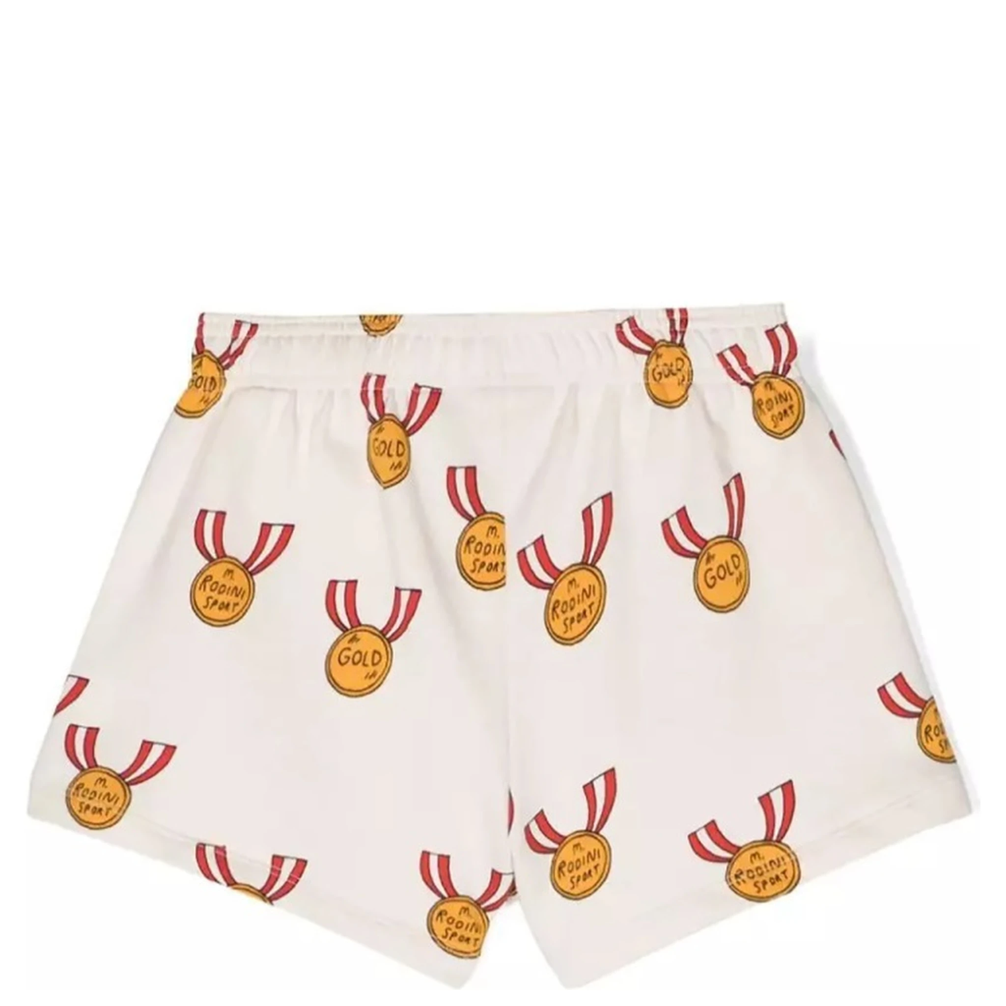 ميداليات وشورتات رياضية - الفصل 1