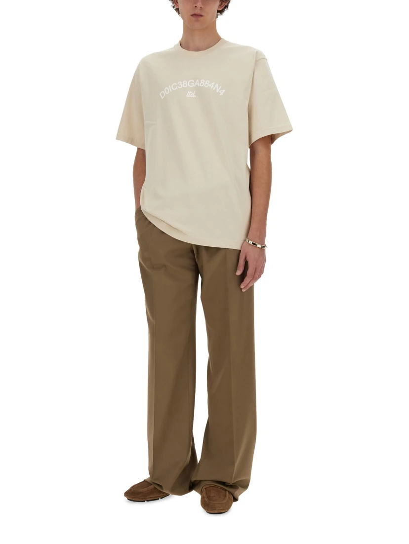 T-SHIRT WITH LOGO