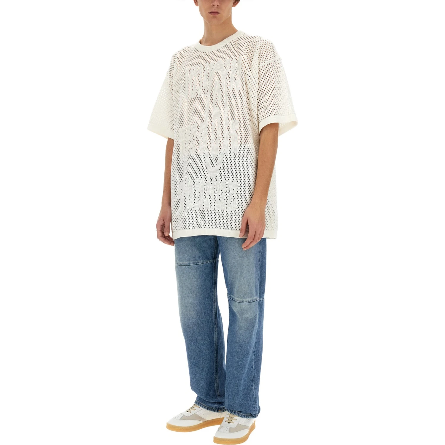 T-SHIRT WITH LOGO