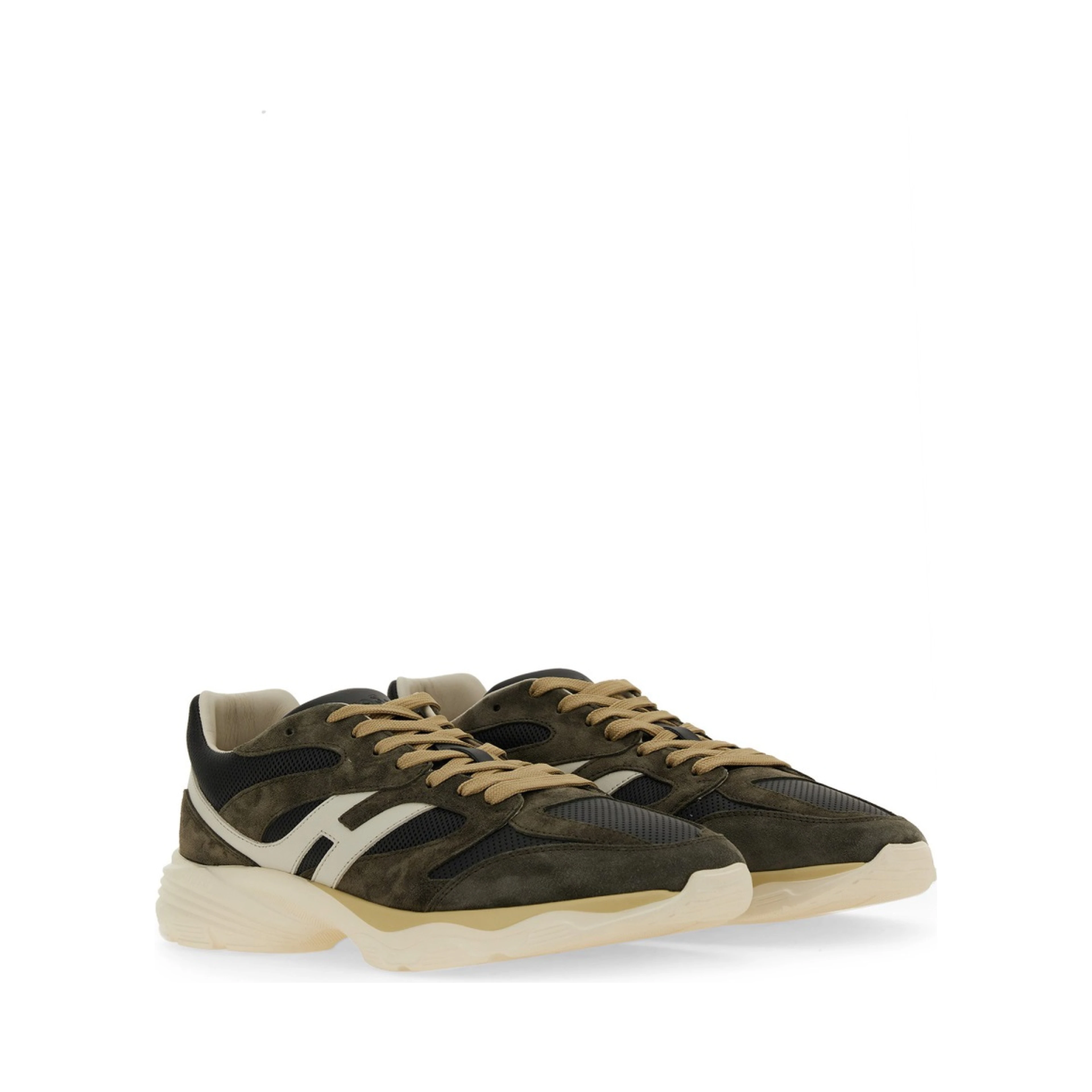 SNEAKER WITH LOGO