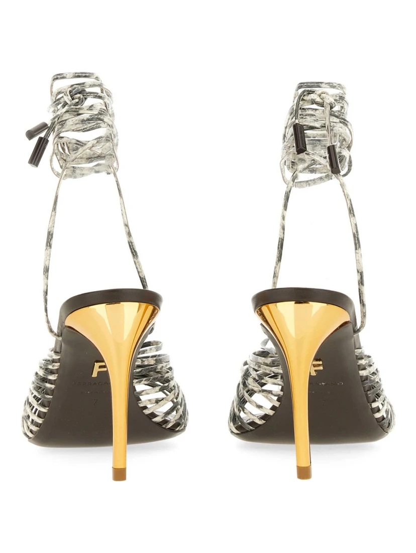 LEATHER SANDAL