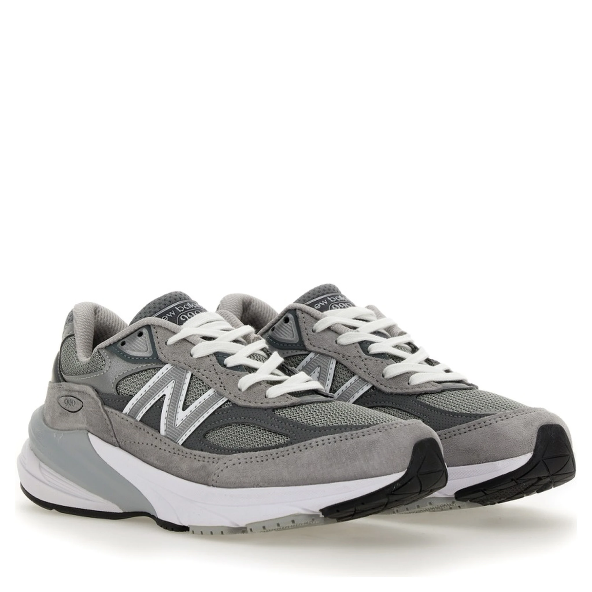 SNEAKER "MADE IN USA 990V6"