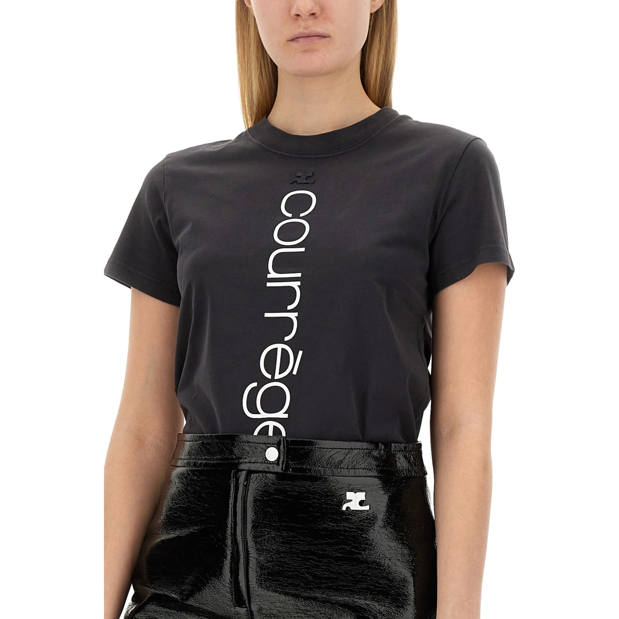 T-SHIRT WITH LOGO