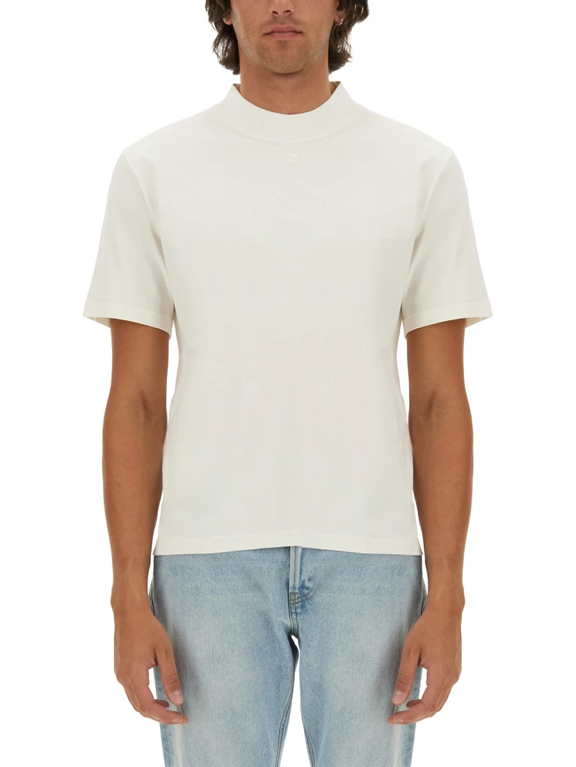 T-SHIRT WITH LOGO