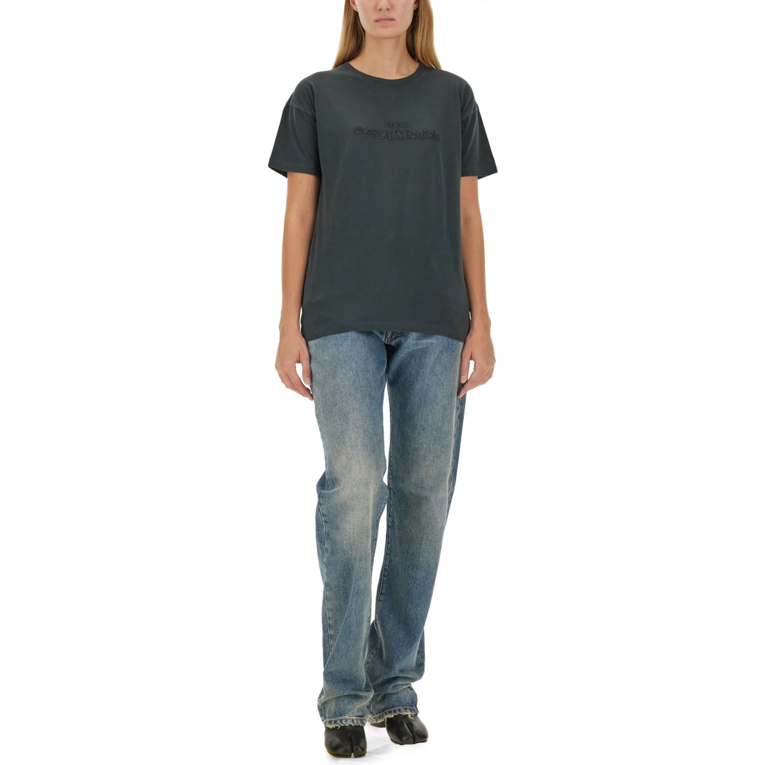 T-SHIRT WITH LOGO