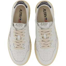 MEDALIST LOW SNEAKER