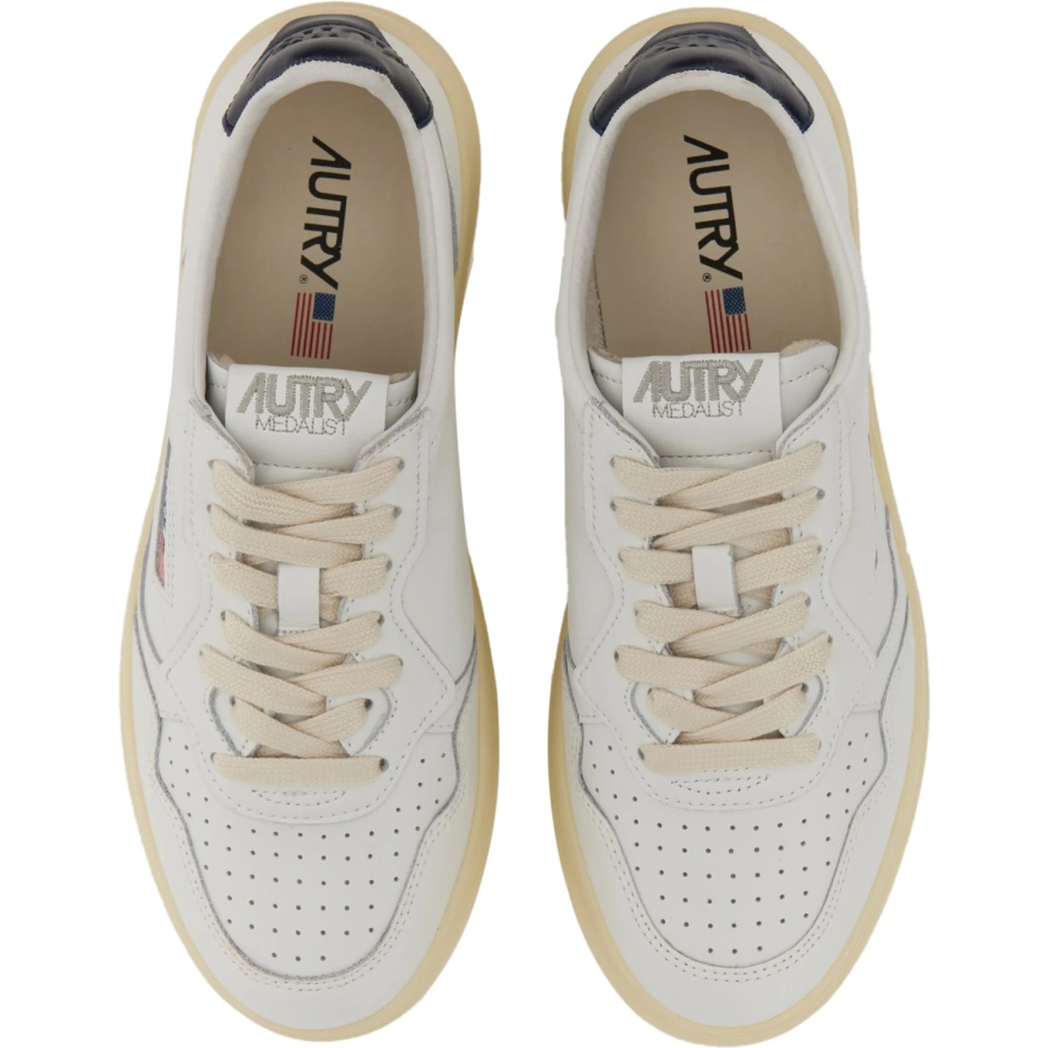 MEDALIST LOW SNEAKER