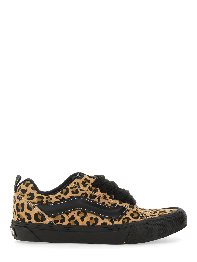 KNU SCHOOL SNEAKER