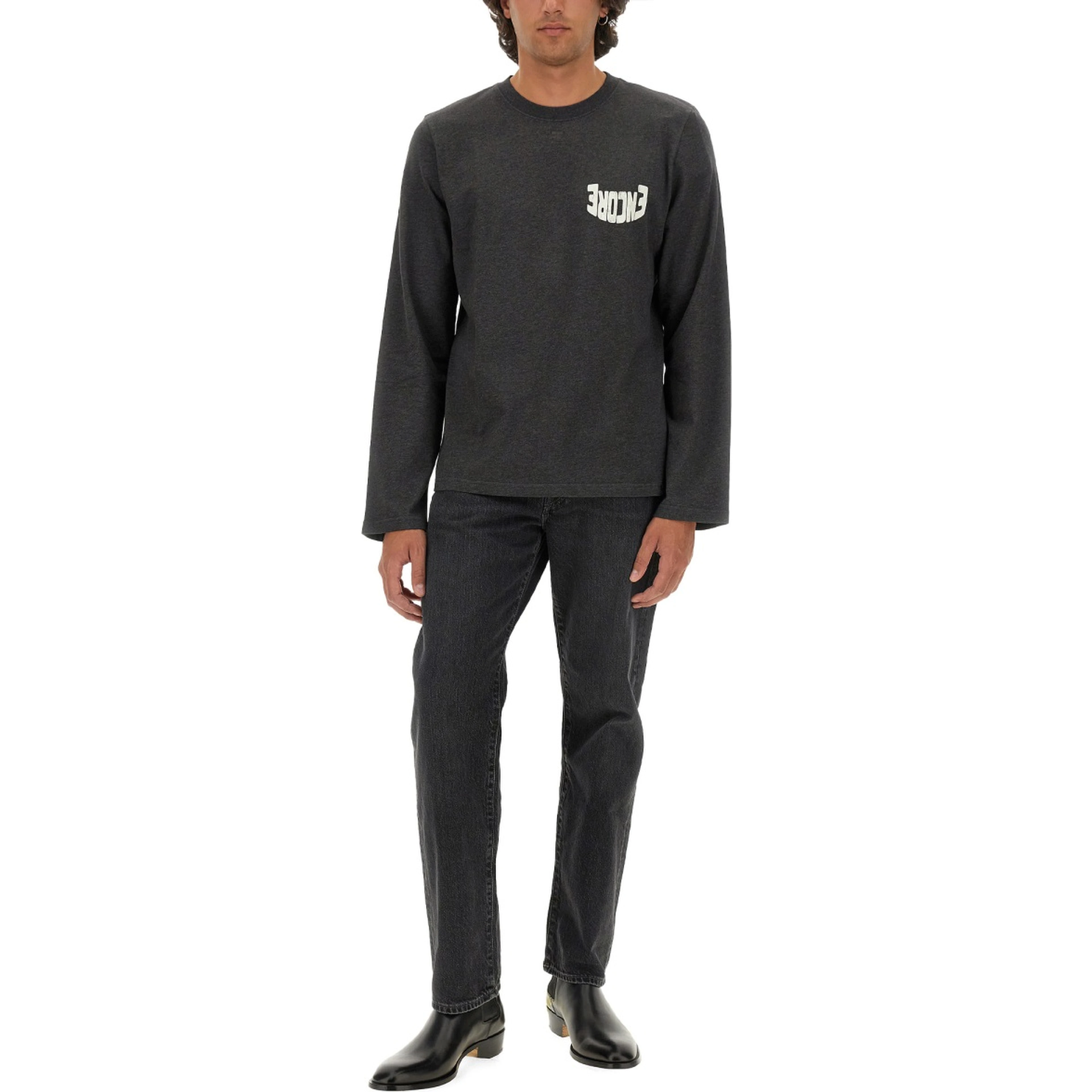 T-SHIRT WITH LOGO
