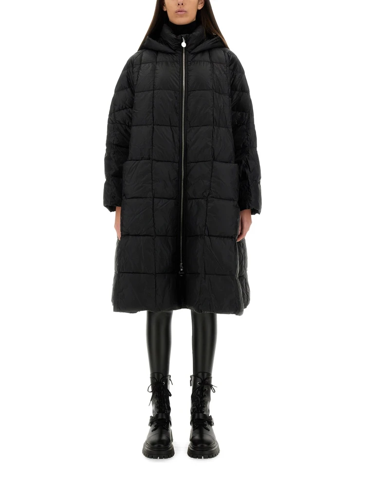 LONG DOWN JACKET "PYRAMID"