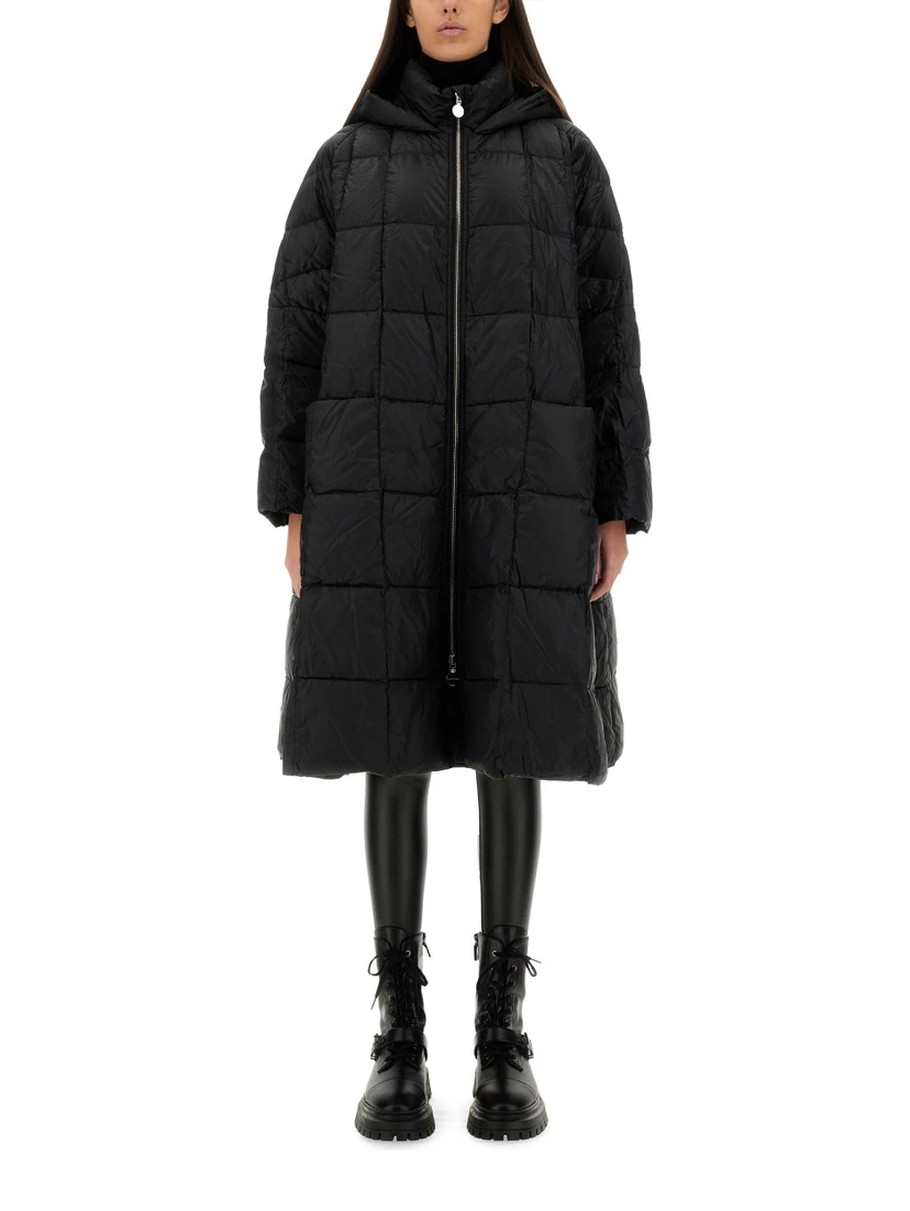 LONG DOWN JACKET "PYRAMID"