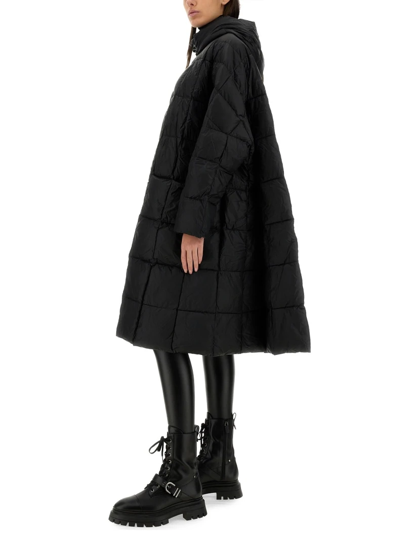 LONG DOWN JACKET "PYRAMID"