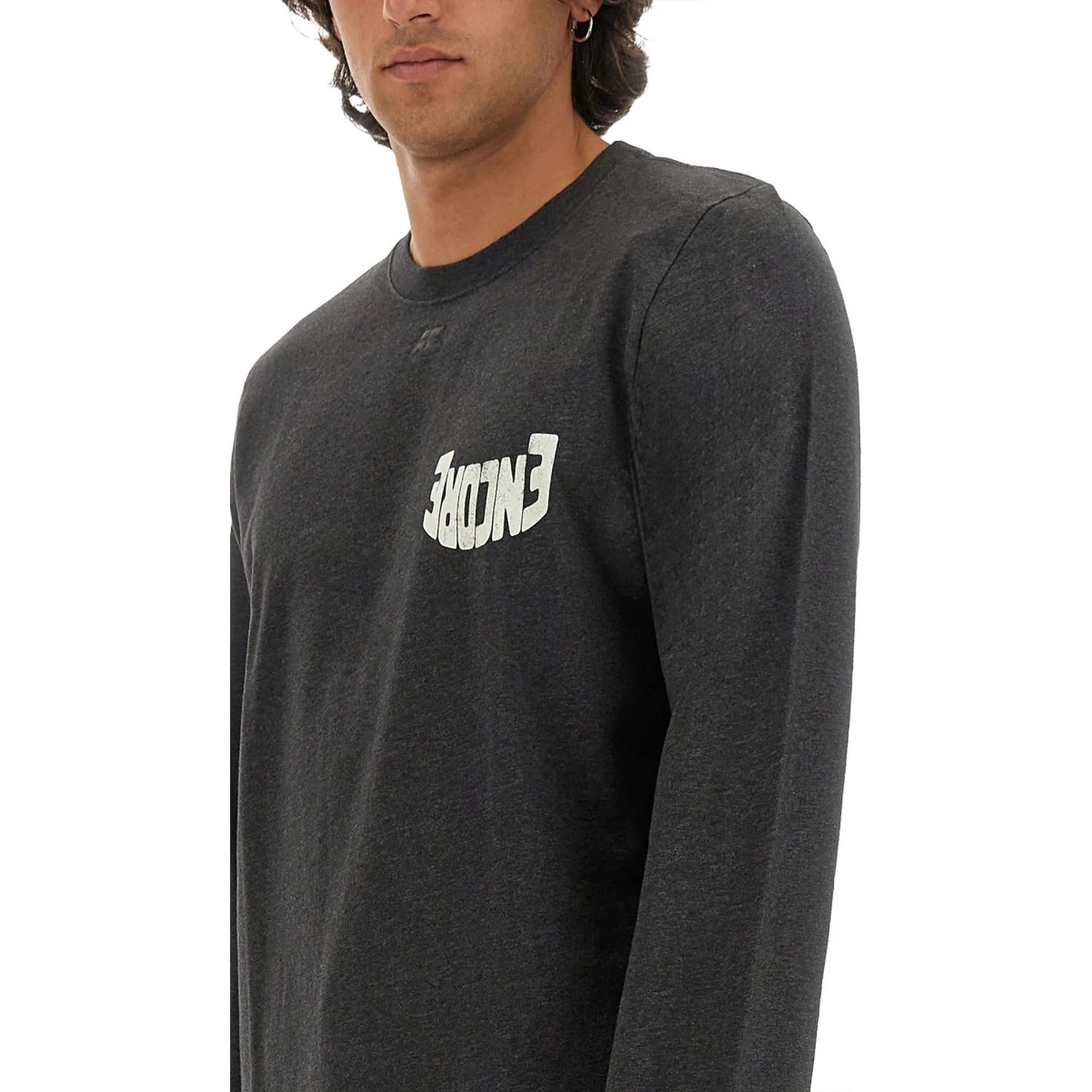 T-SHIRT WITH LOGO
