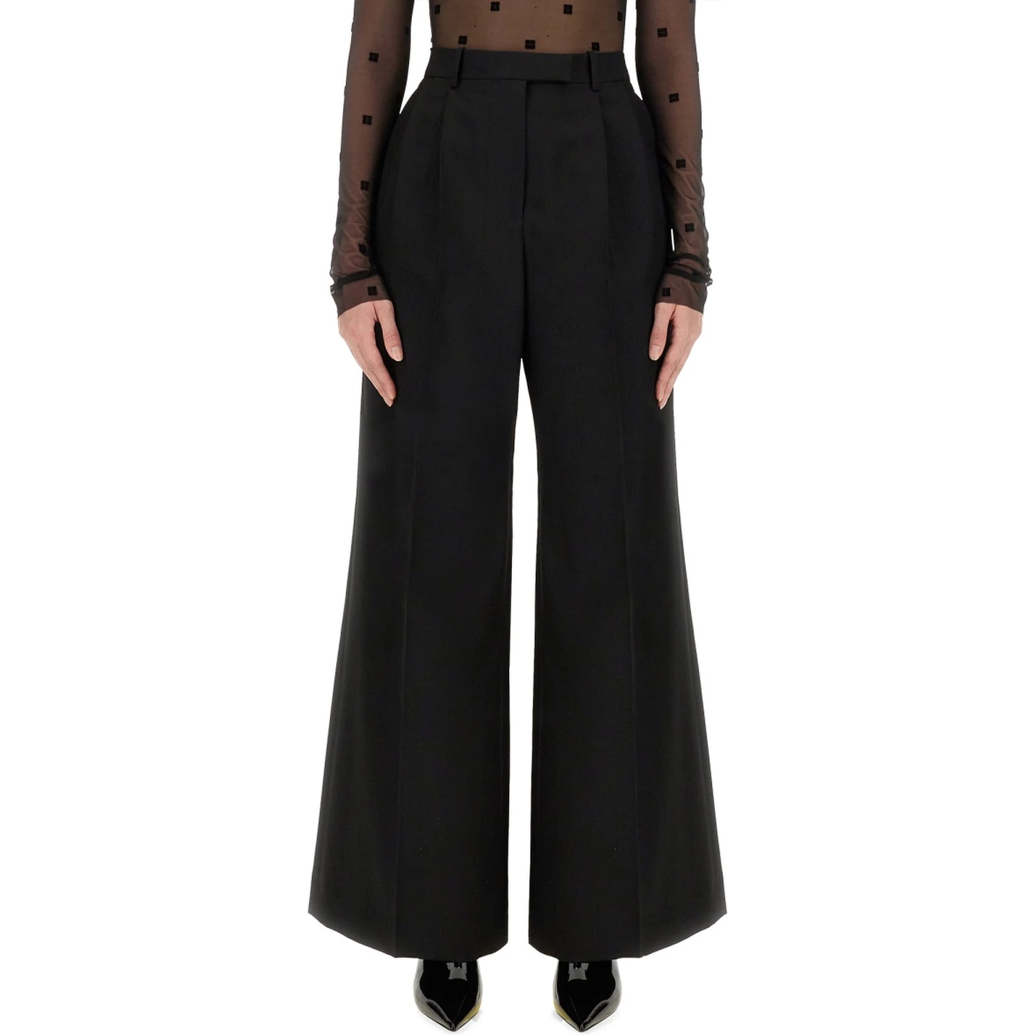 PANTSUIT