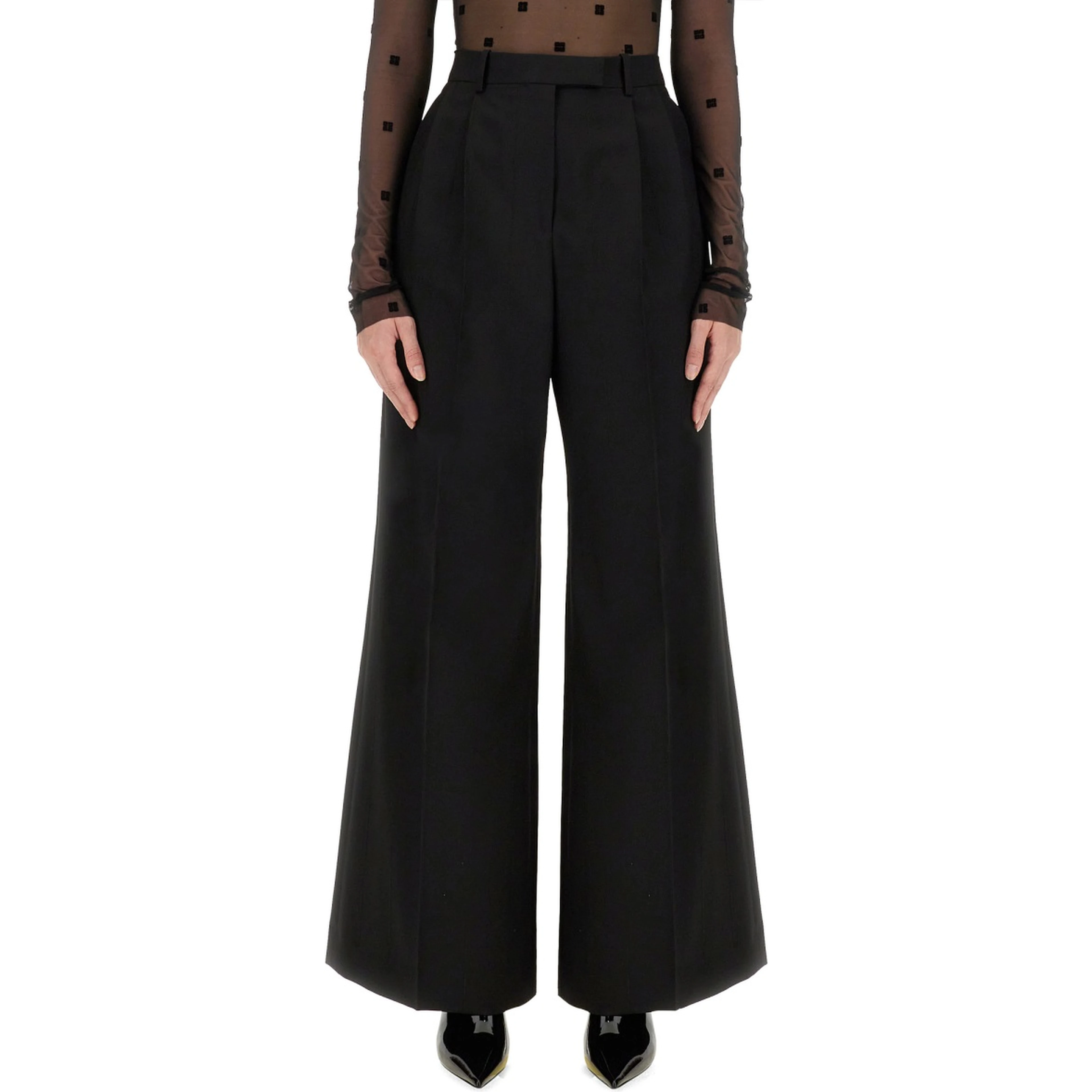 PANTSUIT