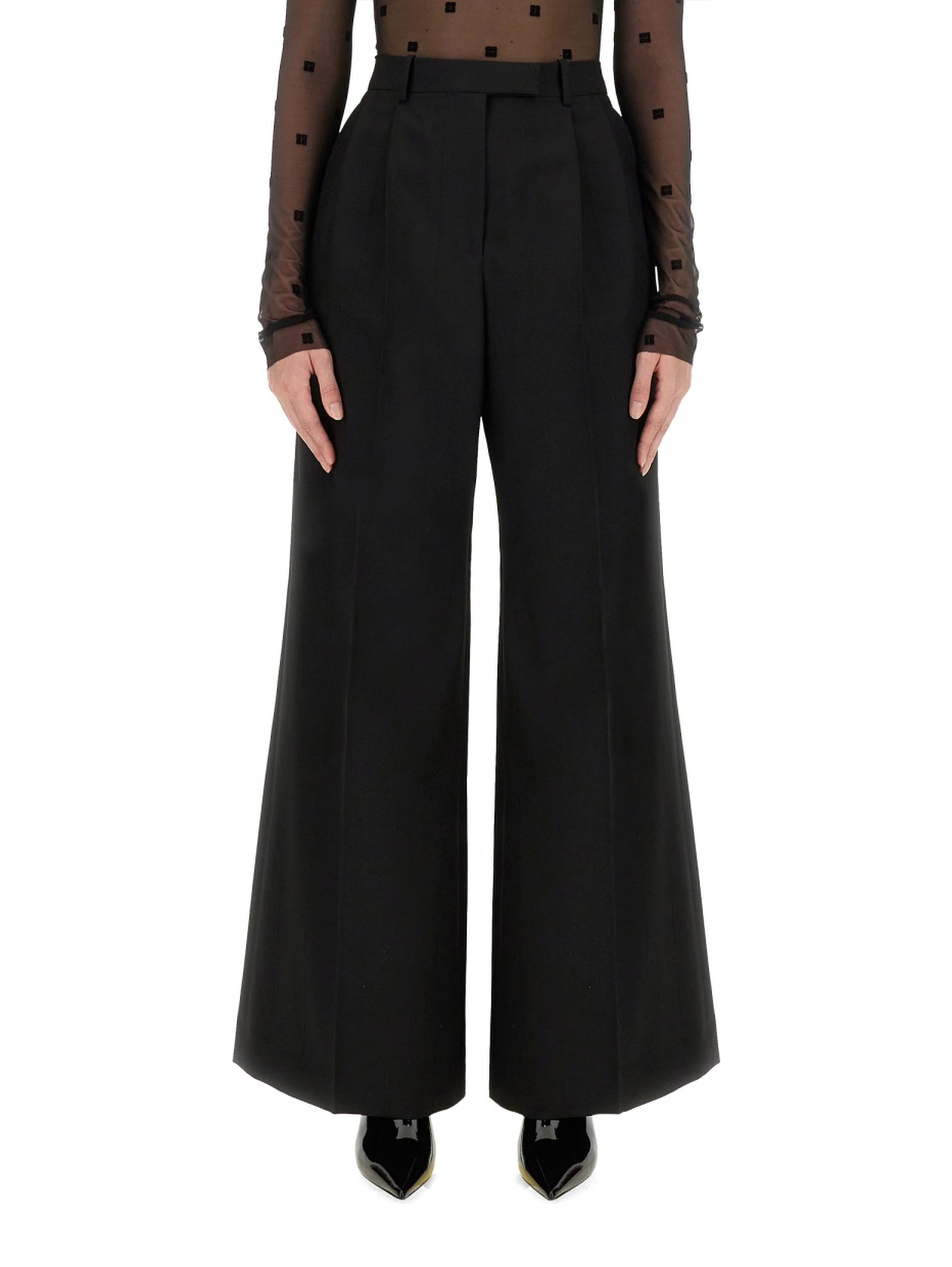 PANTSUIT