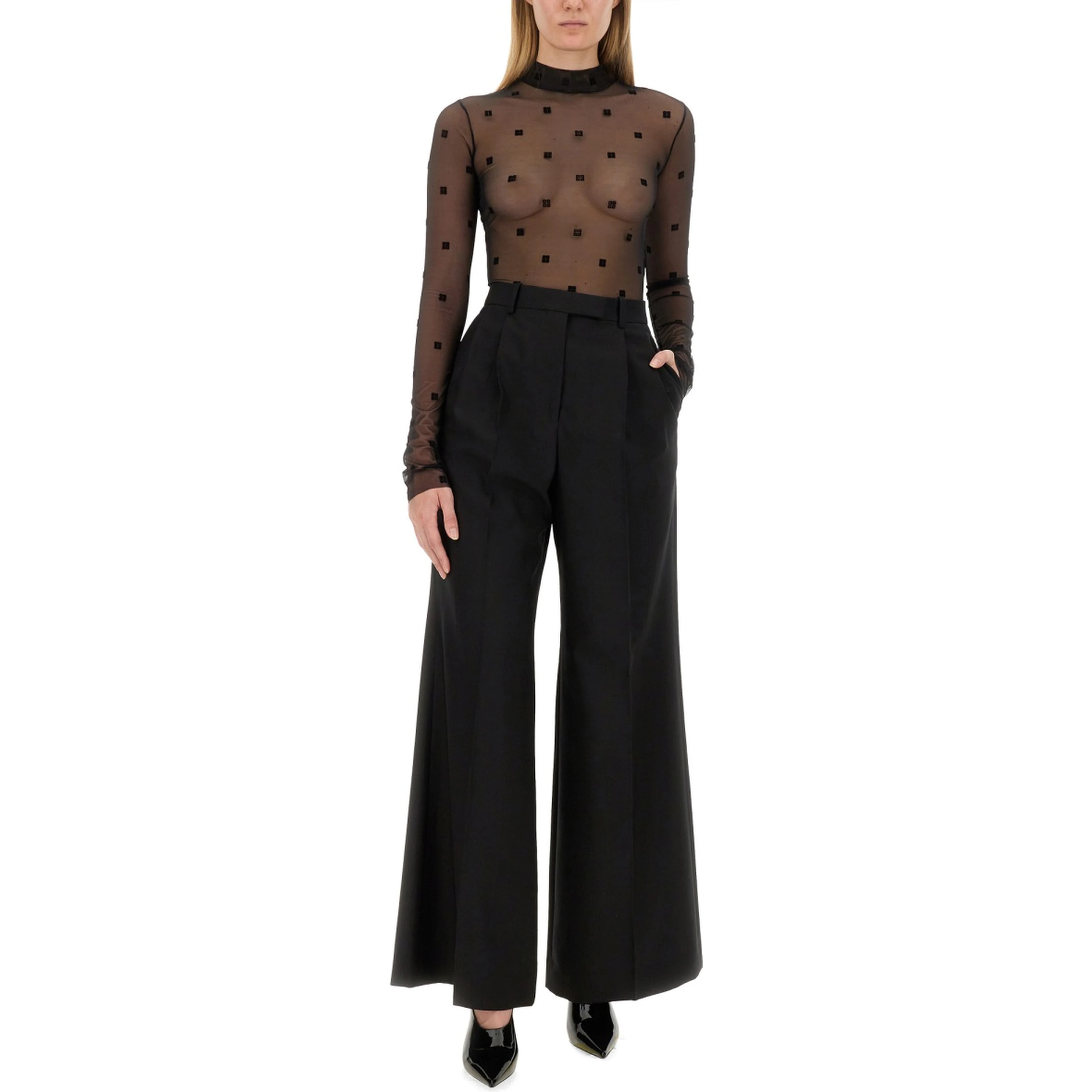 PANTSUIT