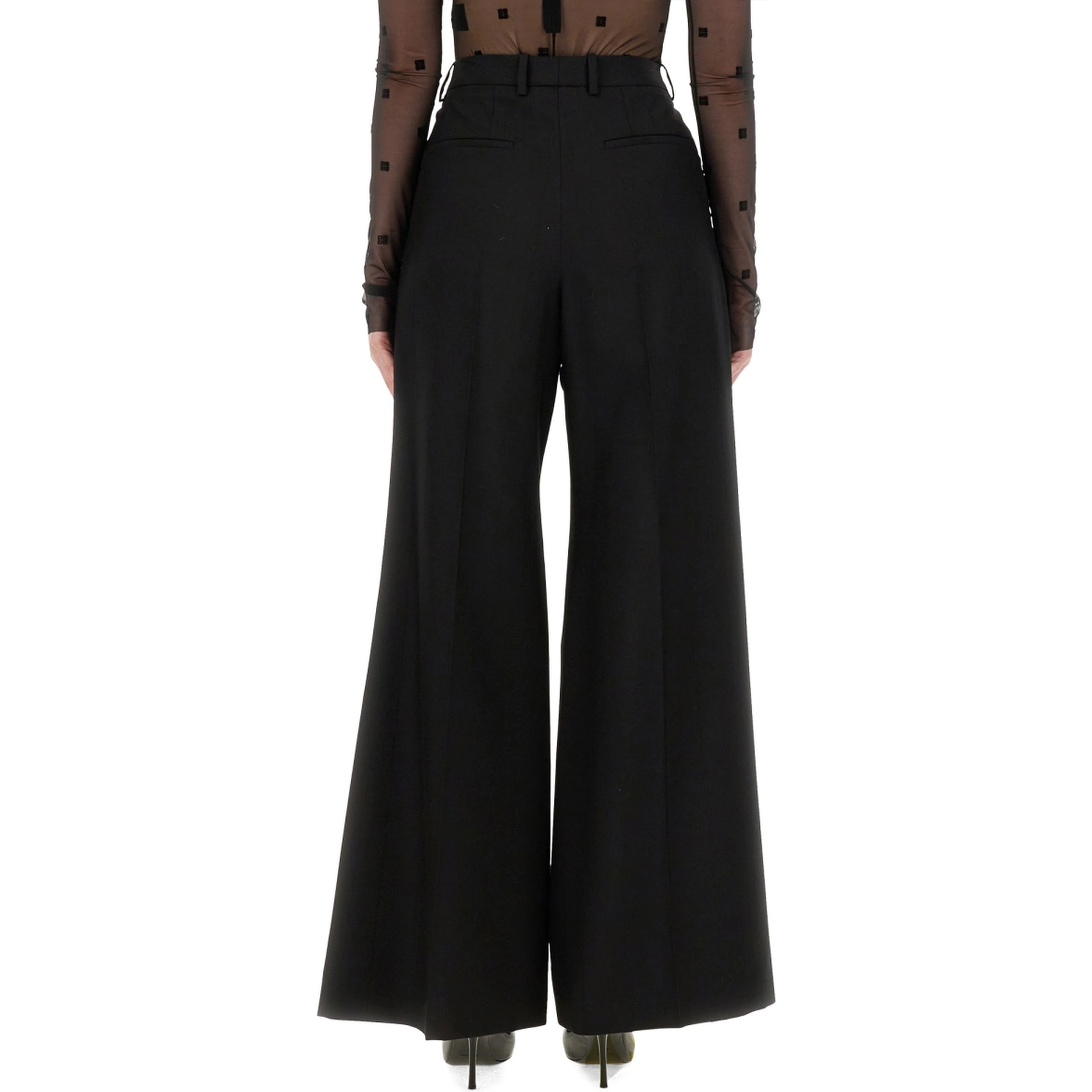 PANTSUIT