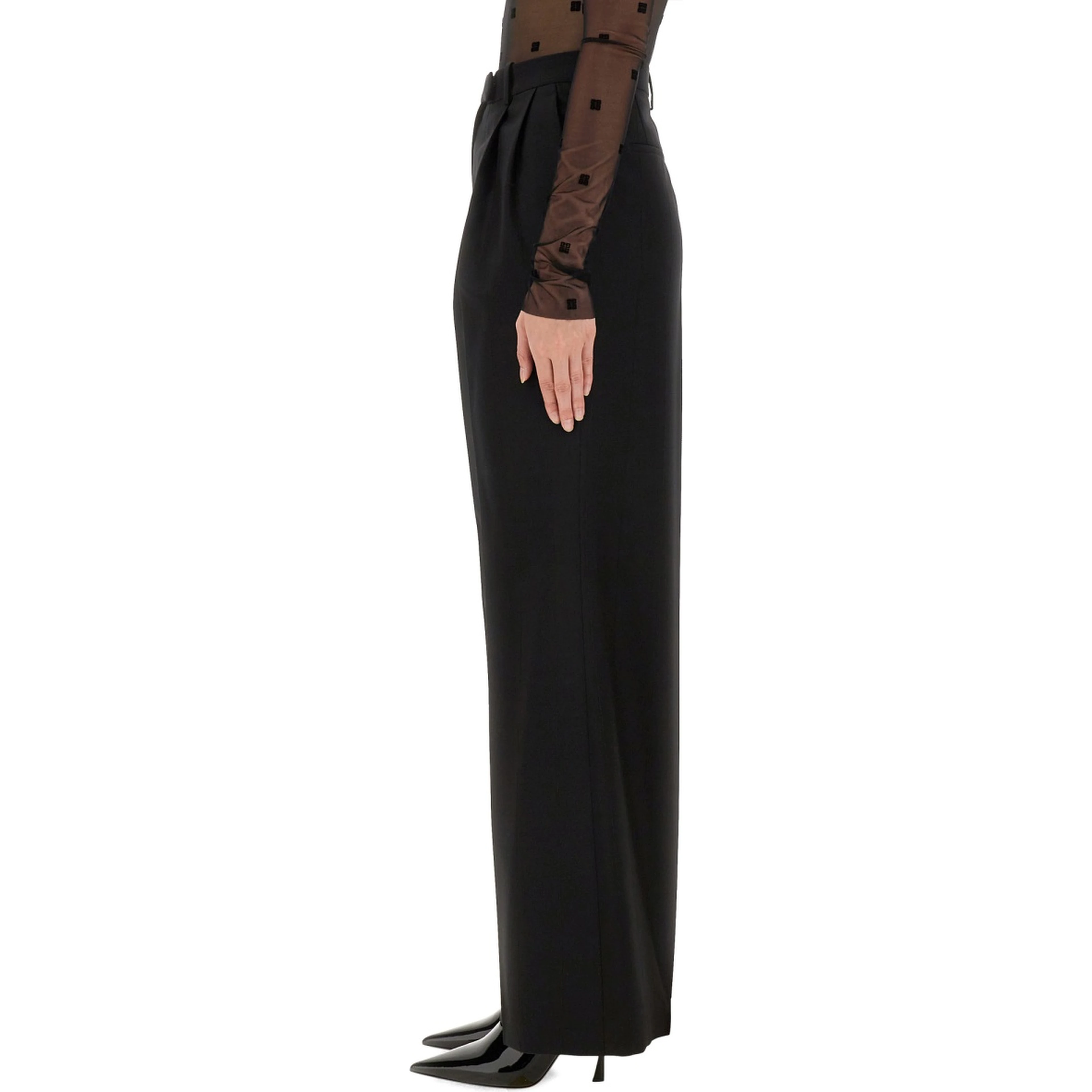 PANTSUIT