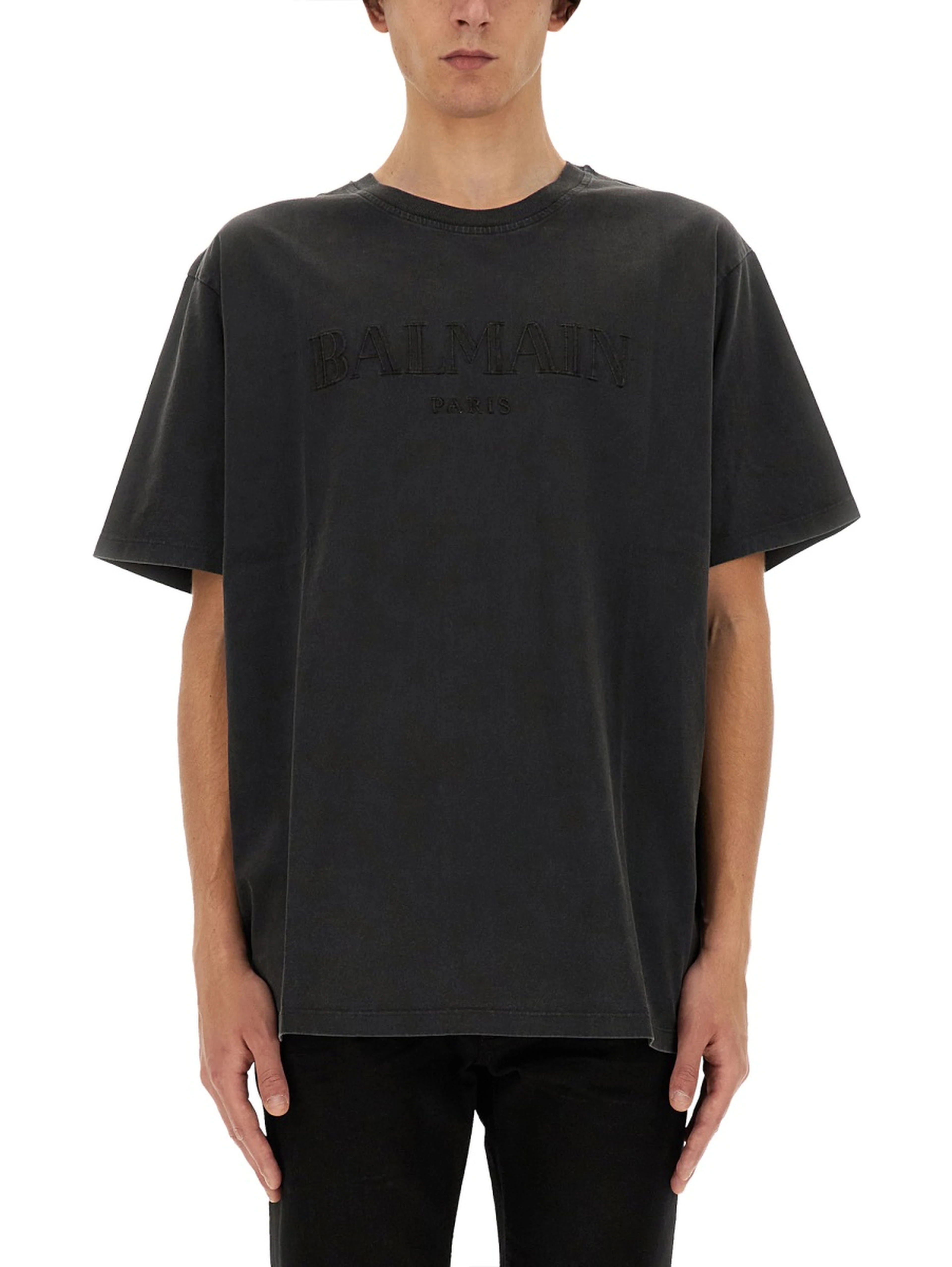 T-SHIRT WITH LOGO