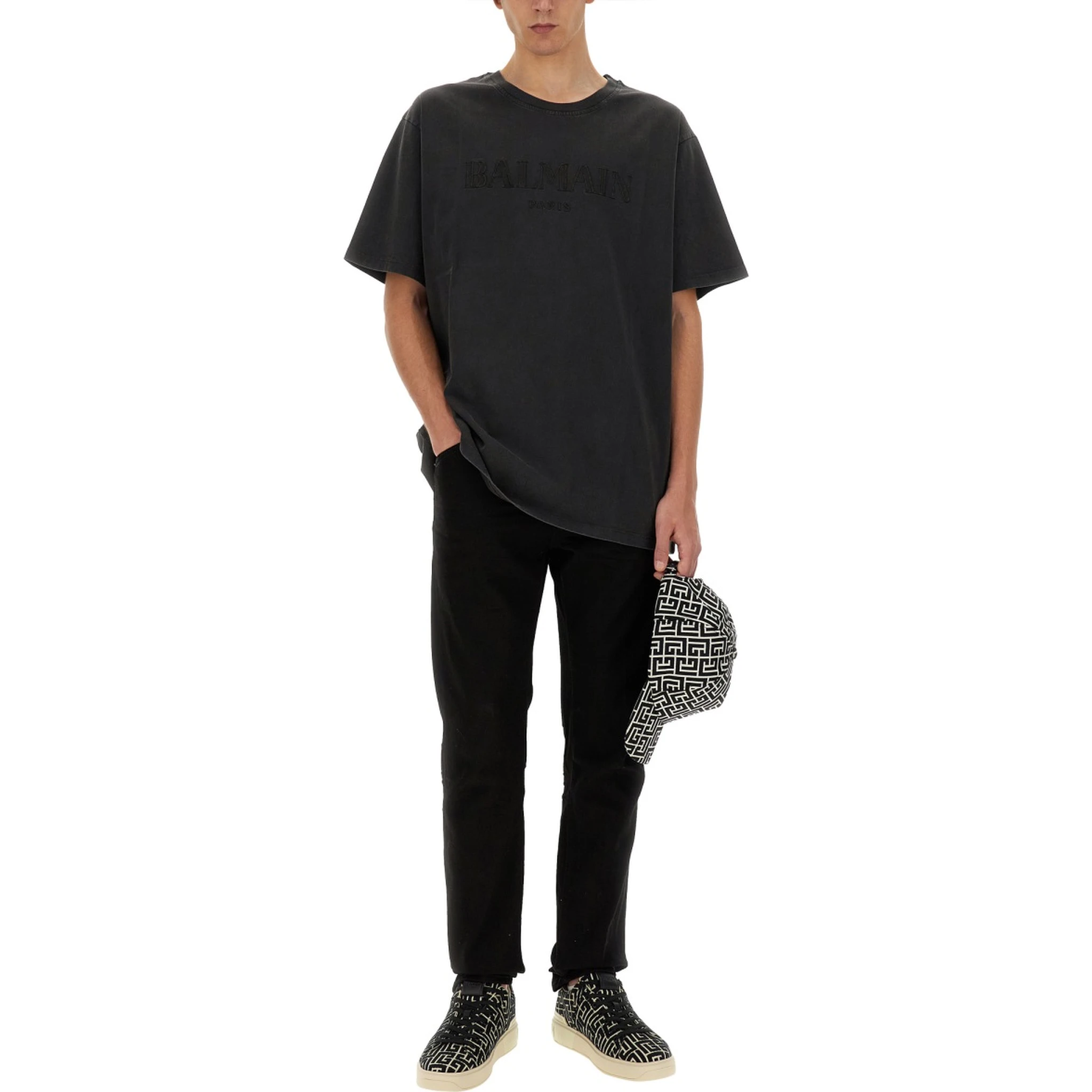 T-SHIRT WITH LOGO