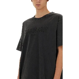 T-SHIRT WITH LOGO