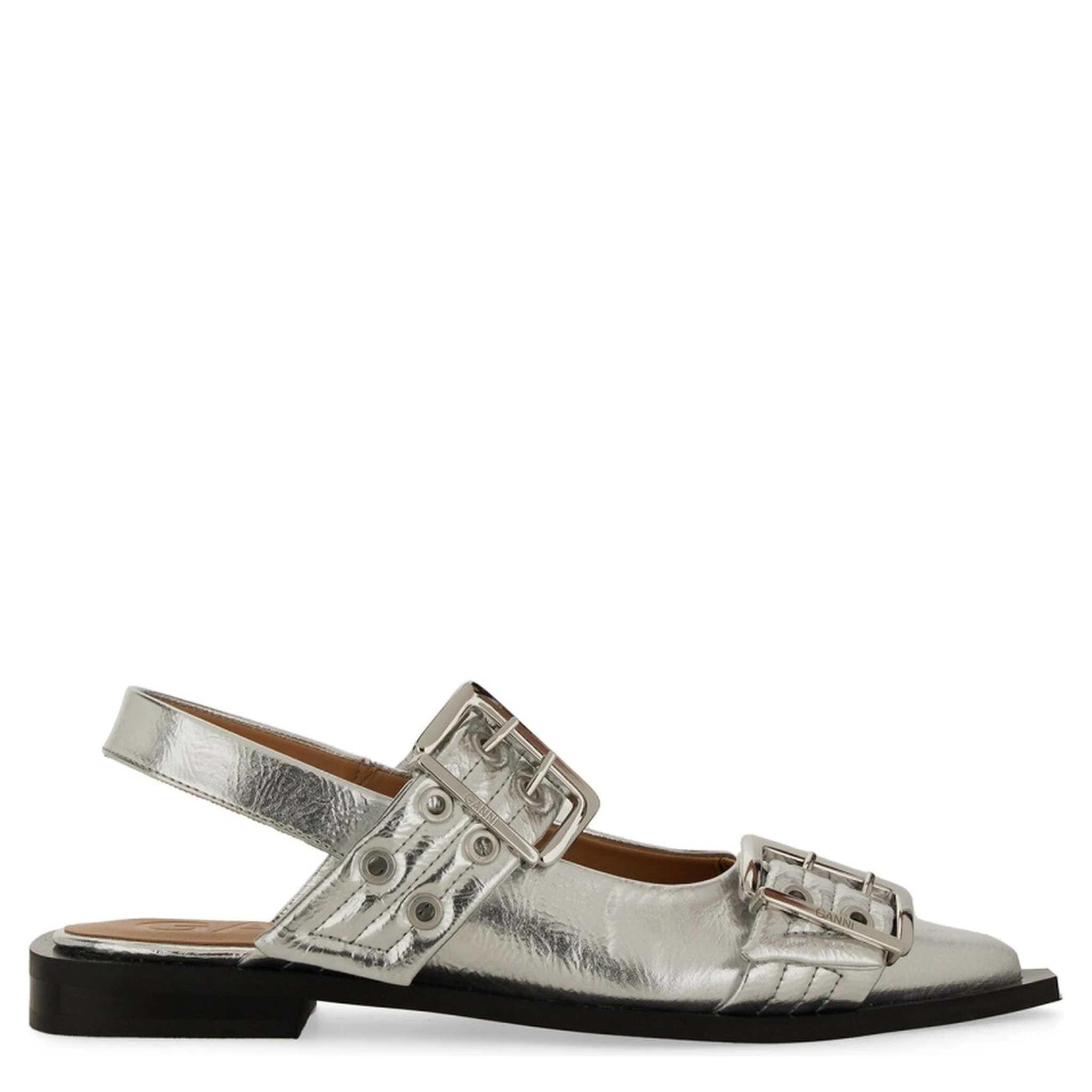 BALLERINA WITH BUCKLE