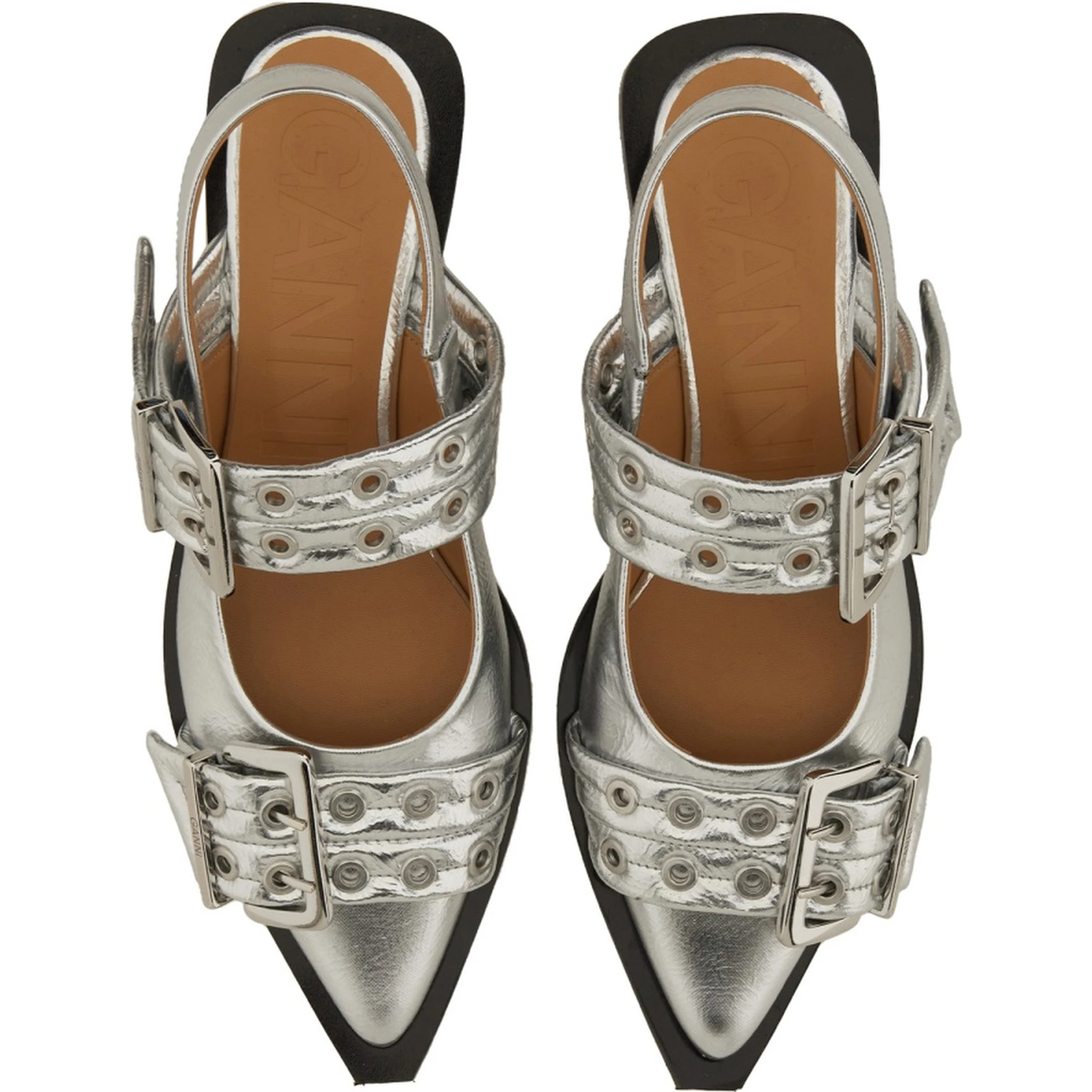 BALLERINA WITH BUCKLE