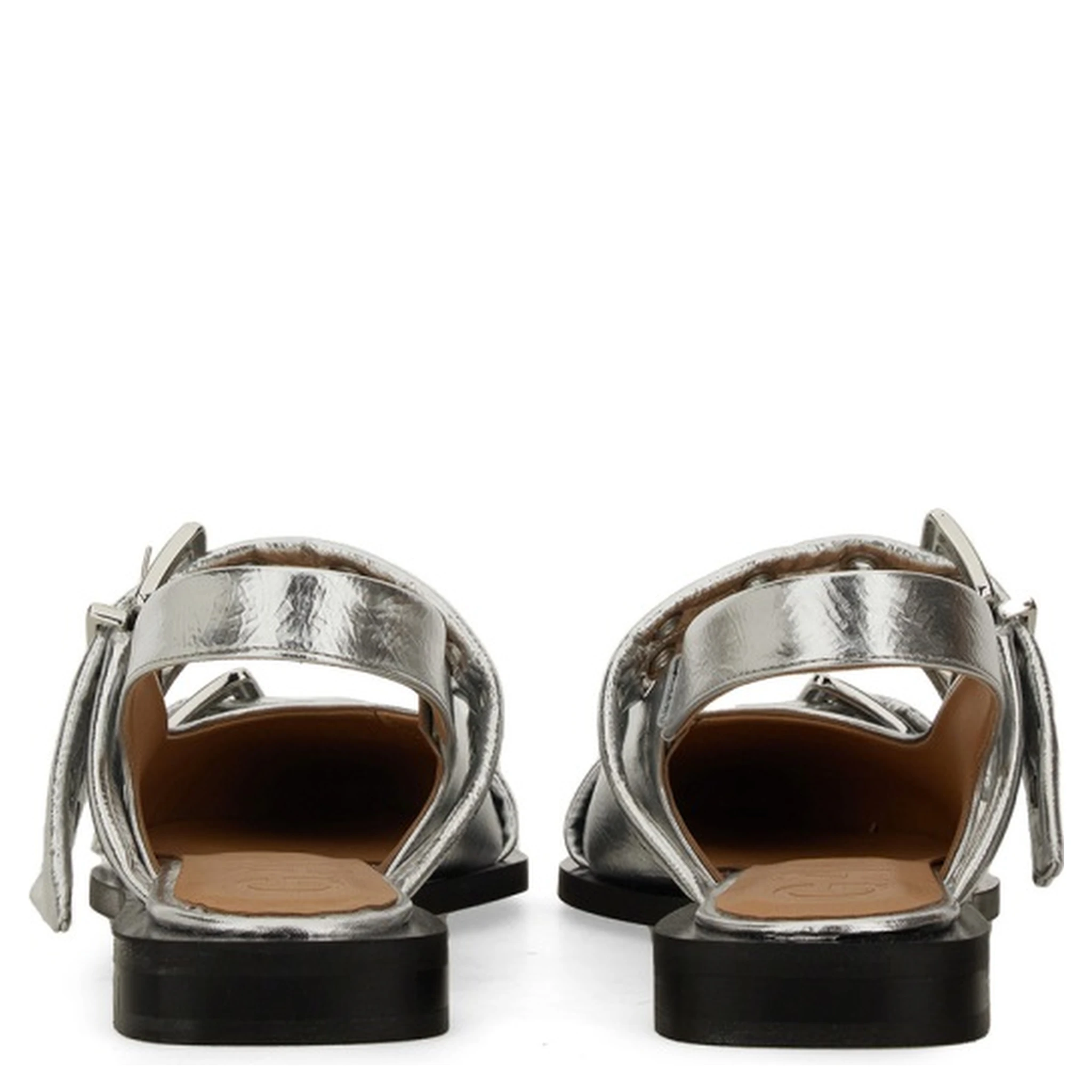 BALLERINA WITH BUCKLE