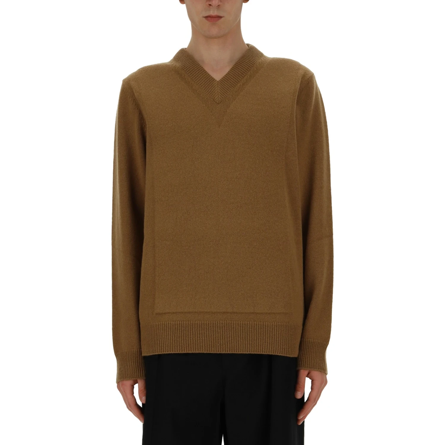 V-NECK SWEATER
