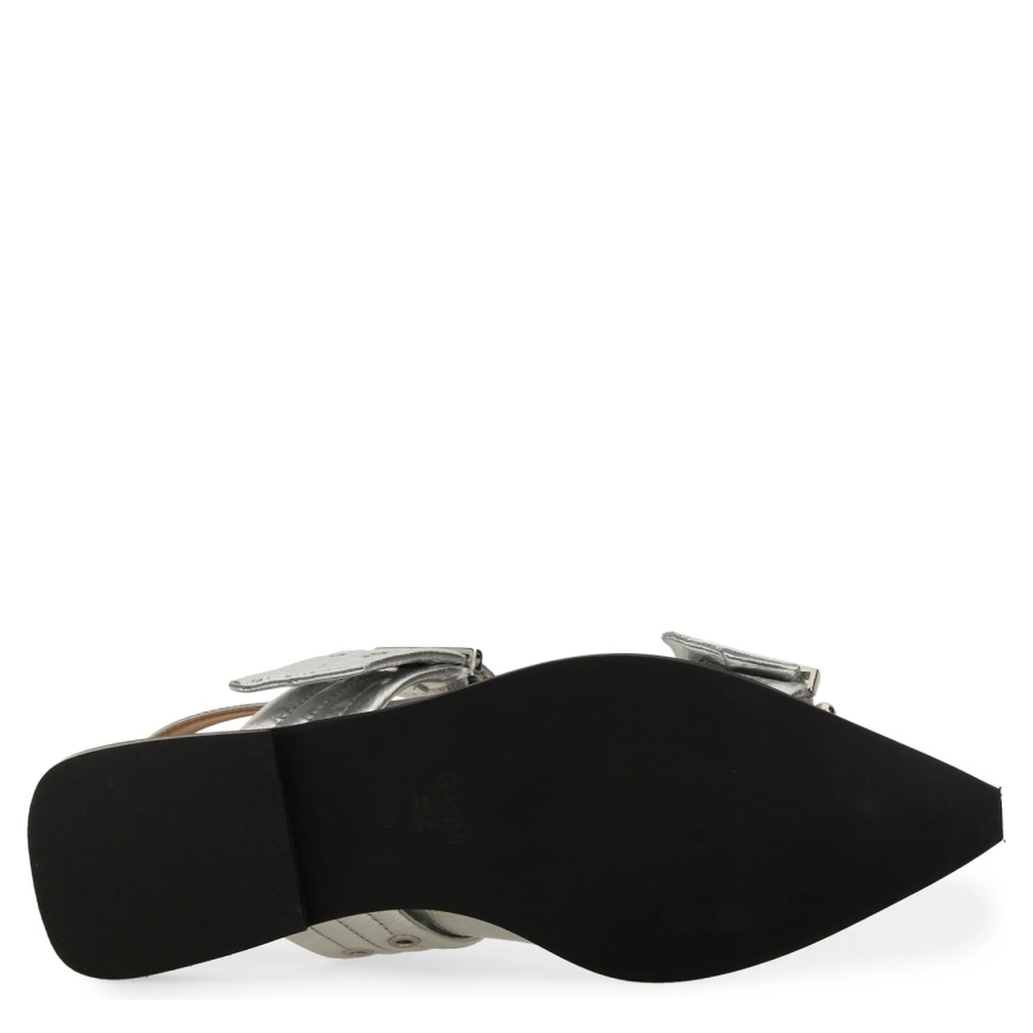 BALLERINA WITH BUCKLE