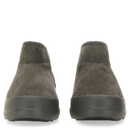 حذاء "القمر"