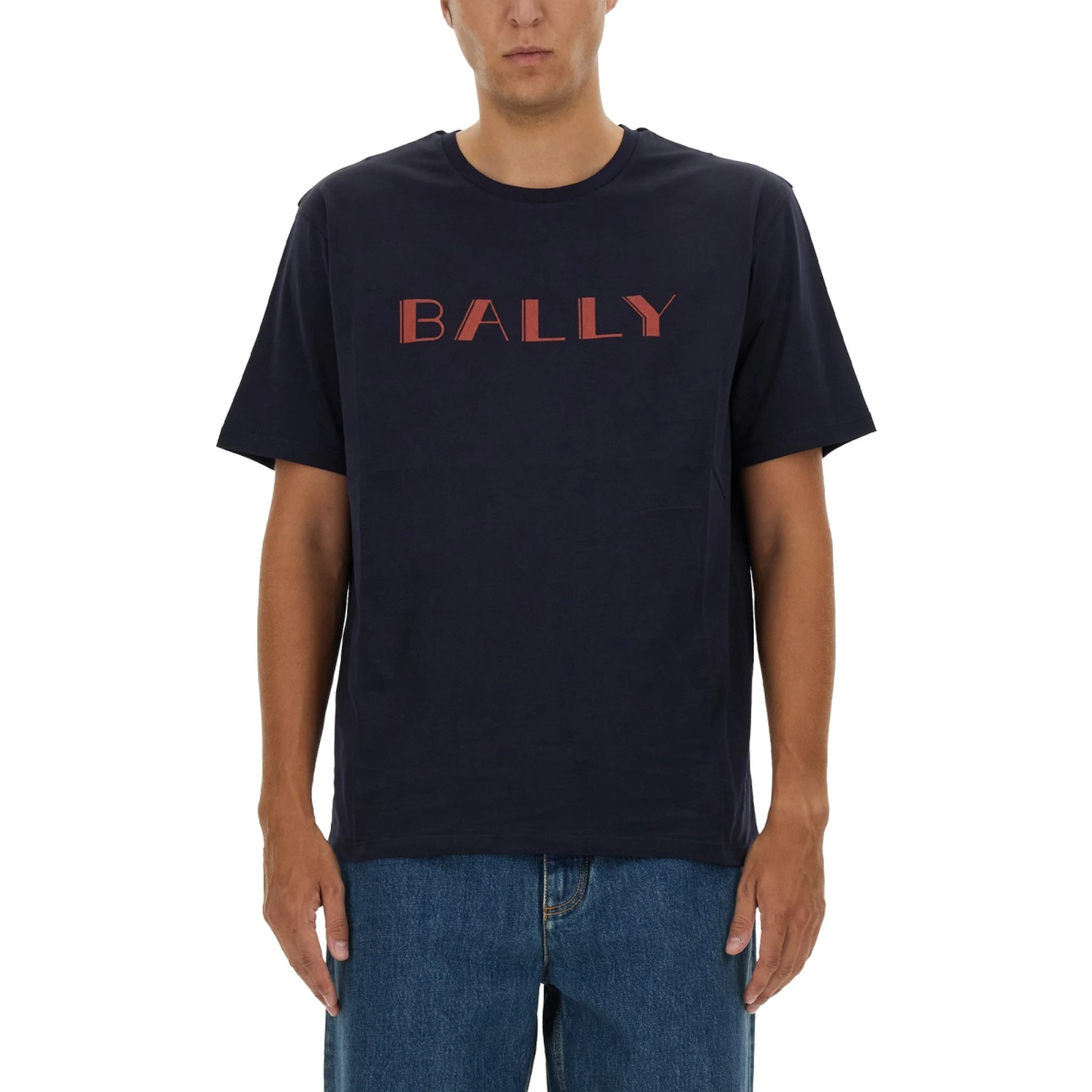 T-SHIRT WITH LOGO