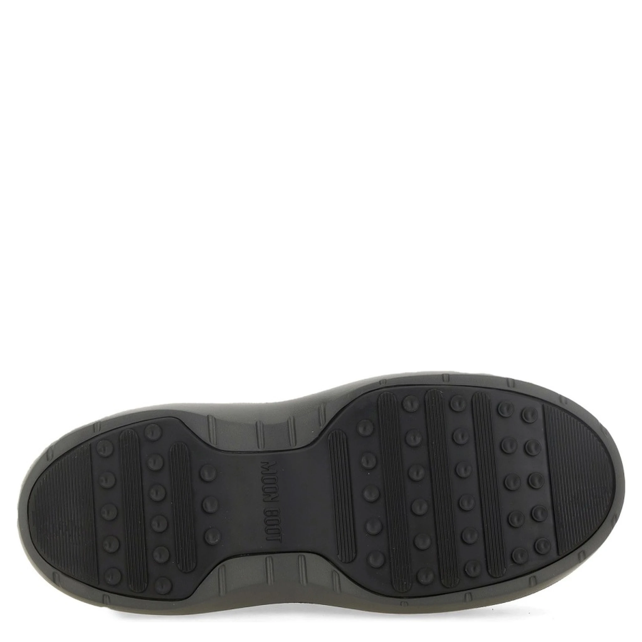 حذاء "القمر"