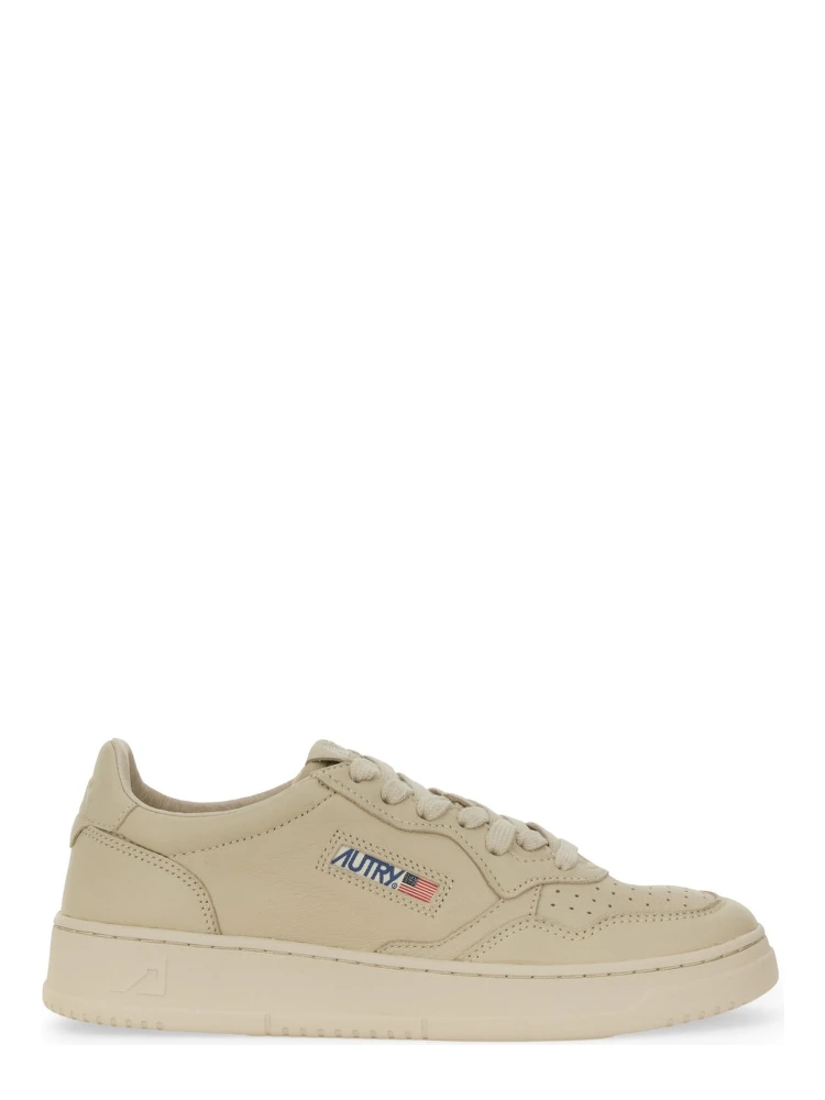 "MEDALIST LOW" SNEAKER