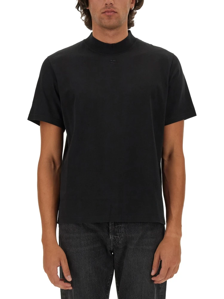 T-SHIRT WITH LOGO
