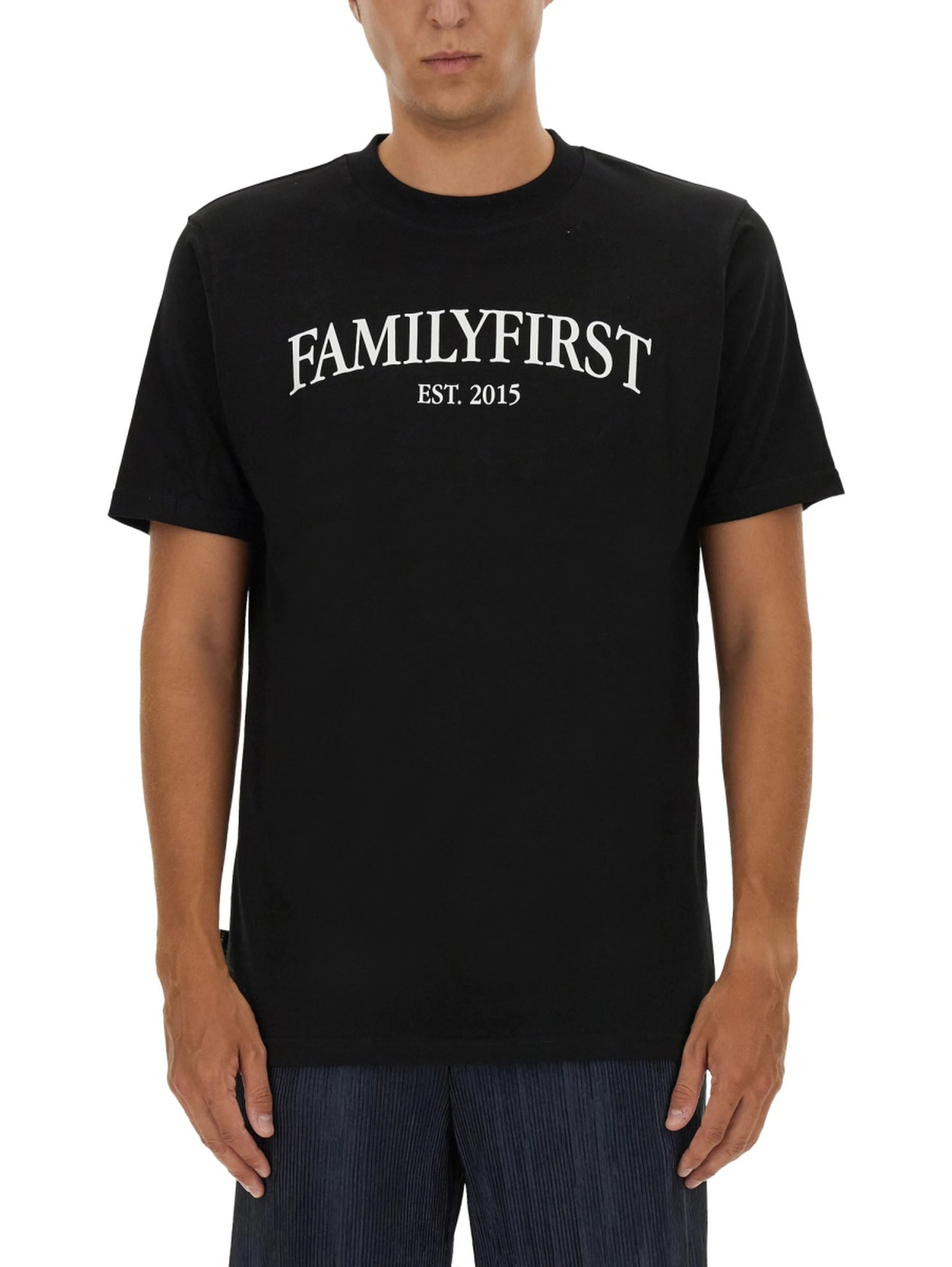 T-SHIRT WITH LOGO