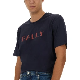 T-SHIRT WITH LOGO