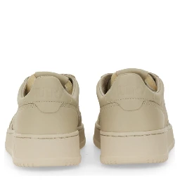 "MEDALIST LOW" SNEAKER