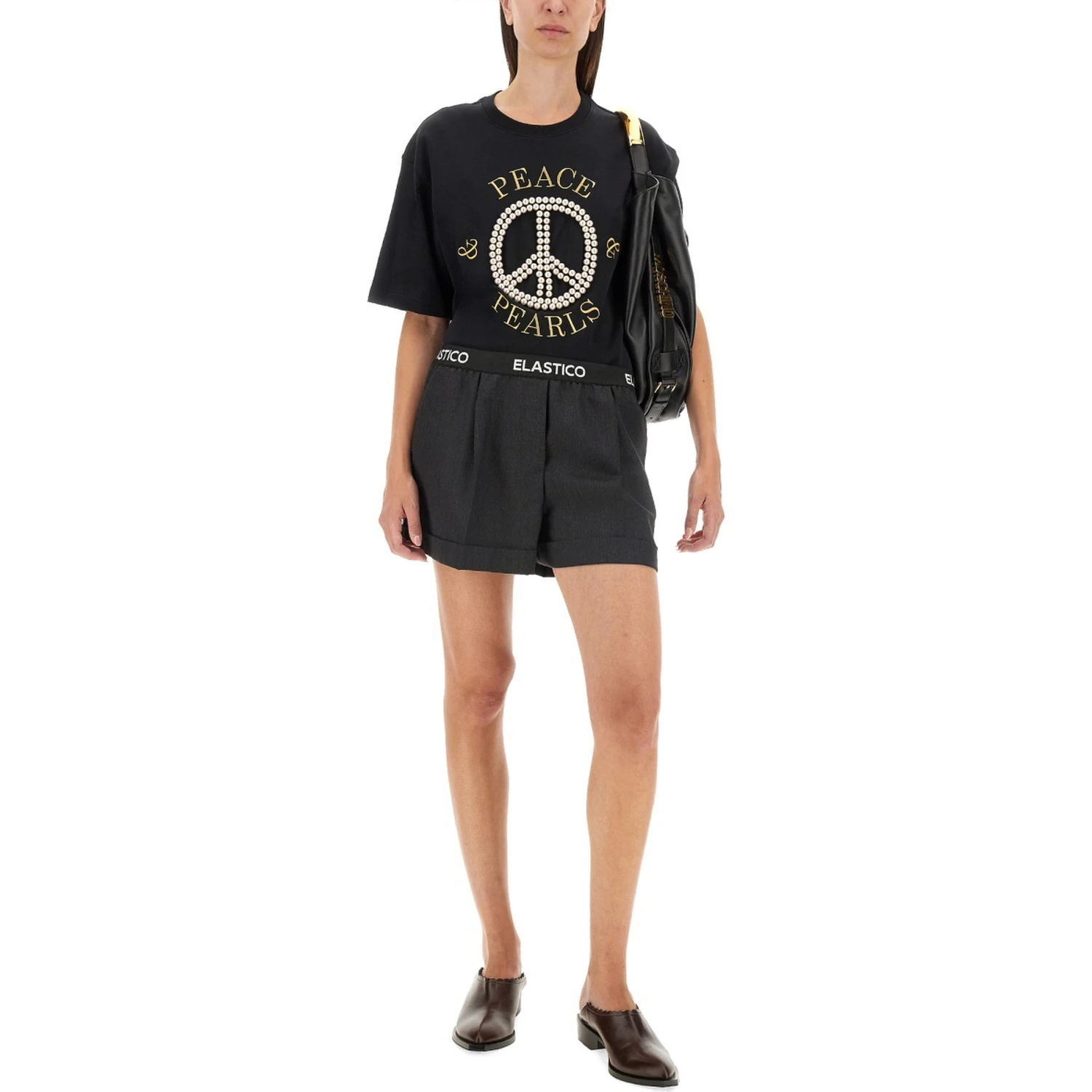 T-SHIRT WITH LOGO
