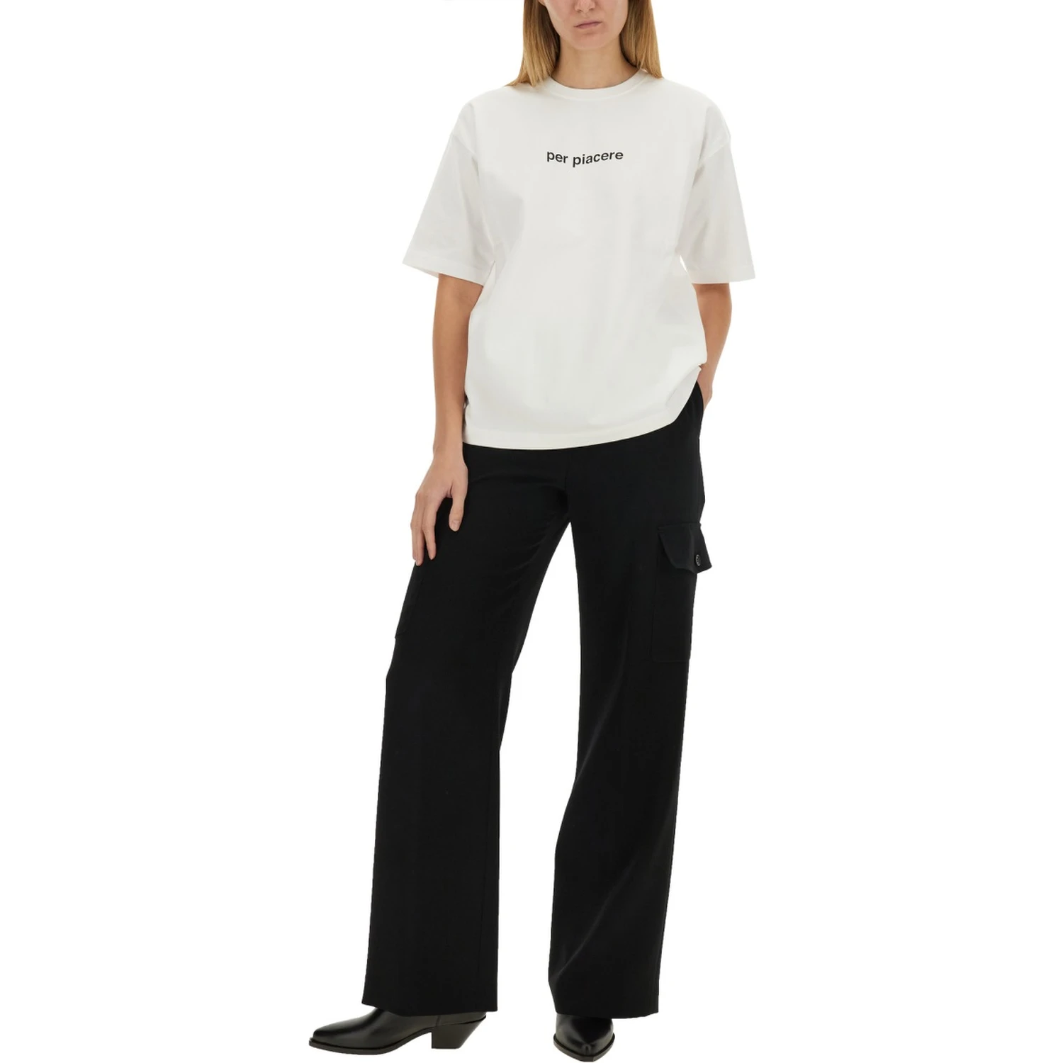 pants with pockets