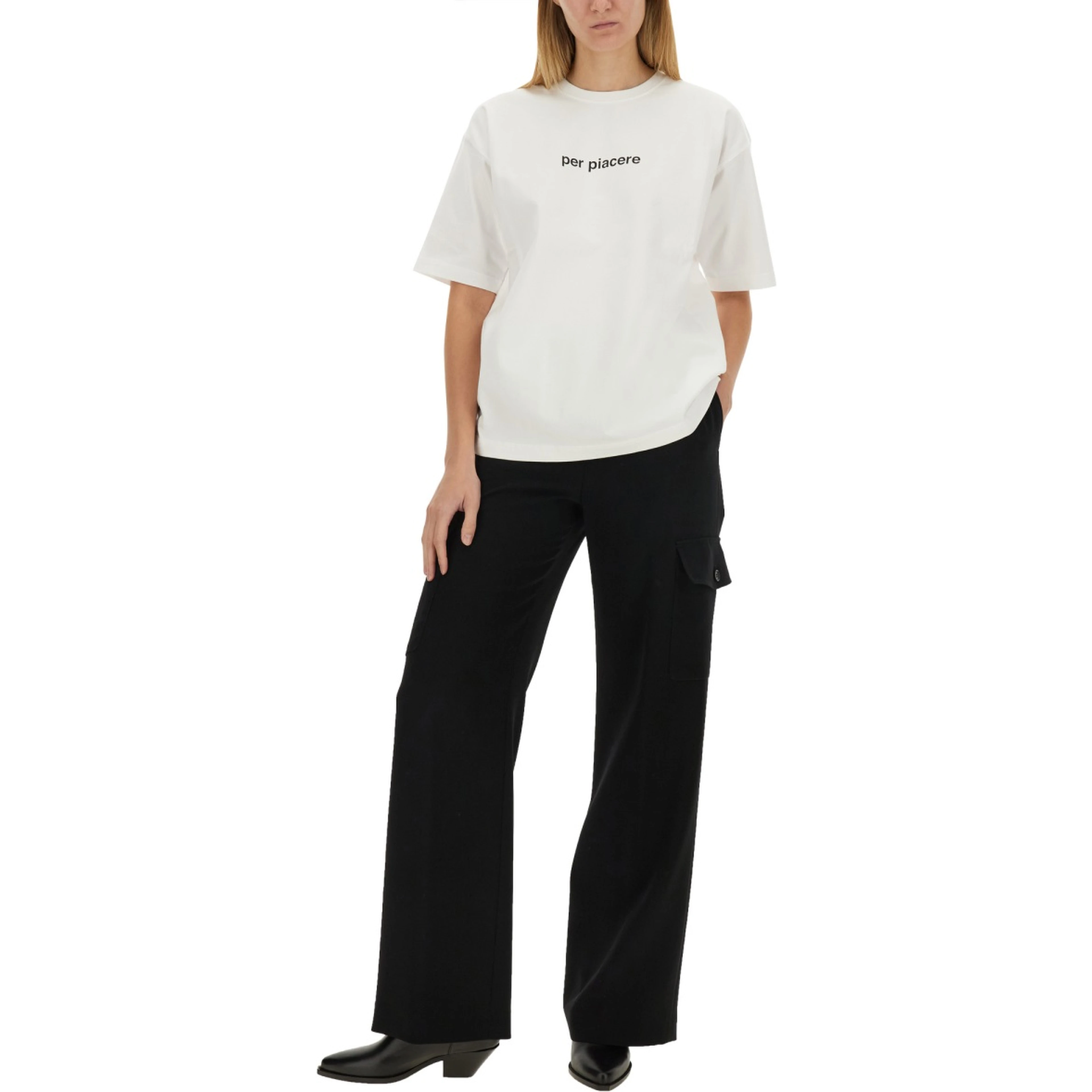 pants with pockets