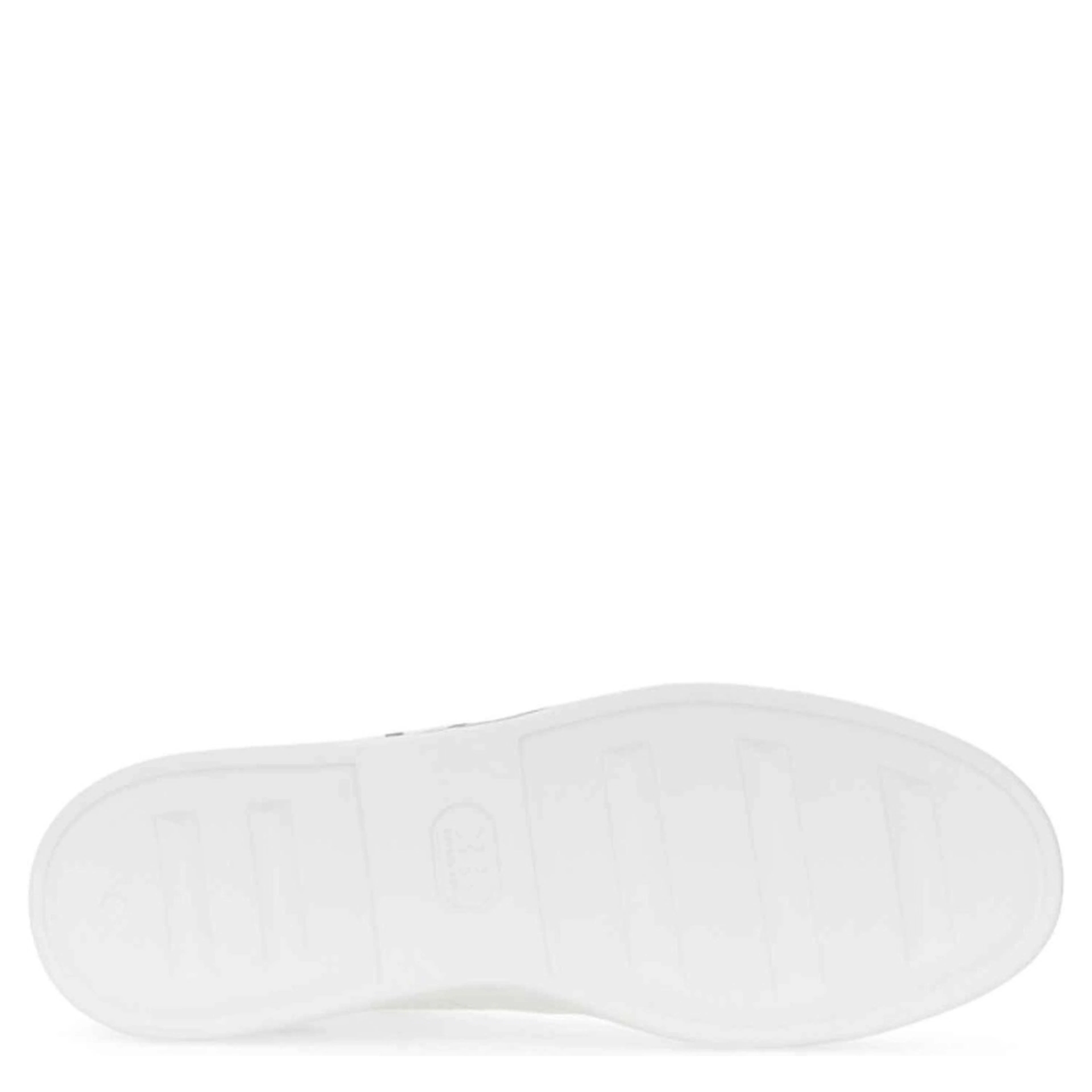 SNEAKER WITH LOGO