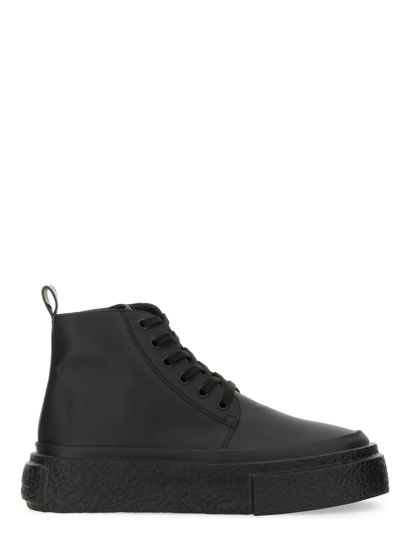 LEATHER LACE-UP SNEAKER