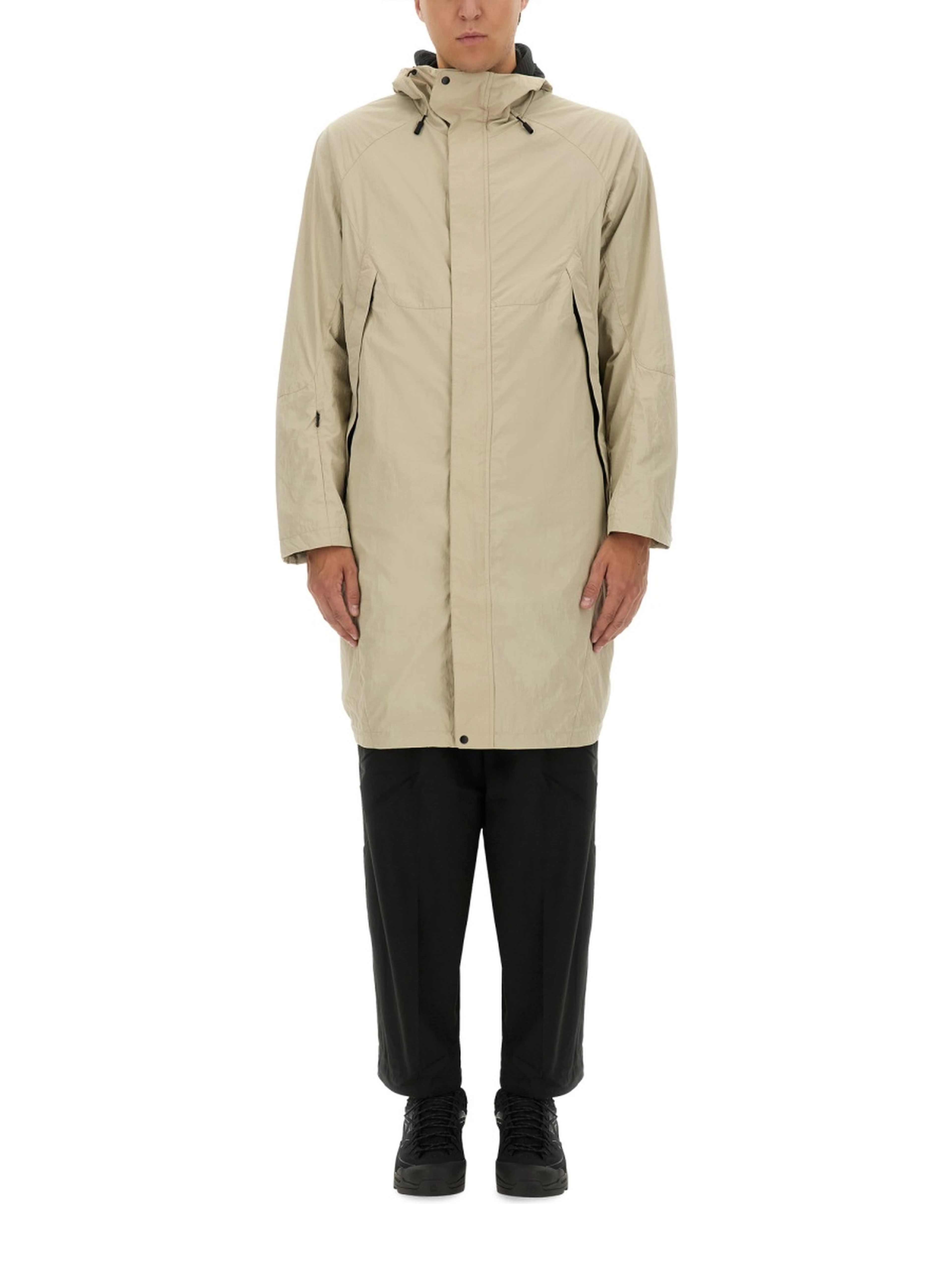 NYLON PARKA.